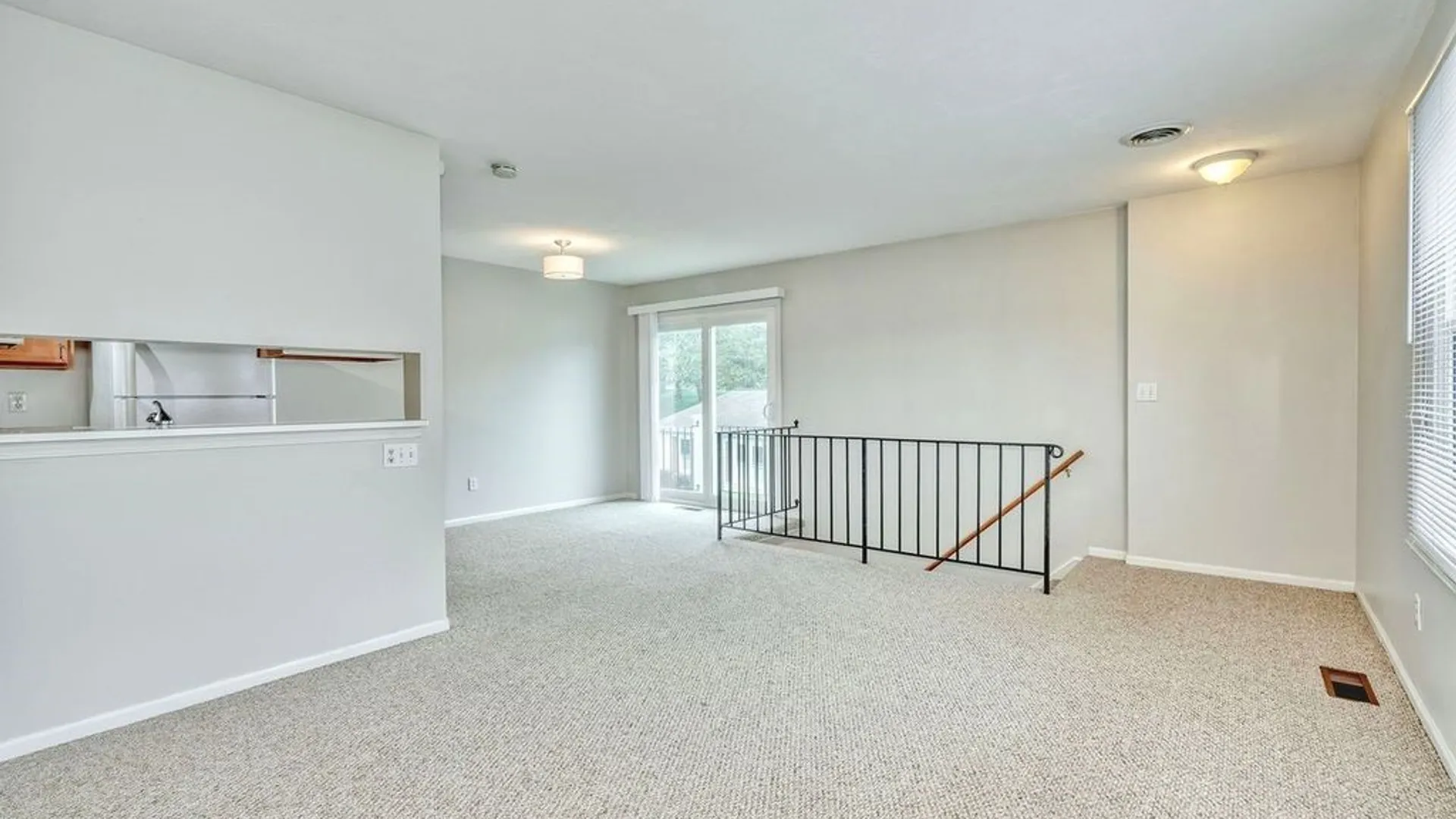 Property at 17 Eagle Lane, Perinton, NY 14450 8