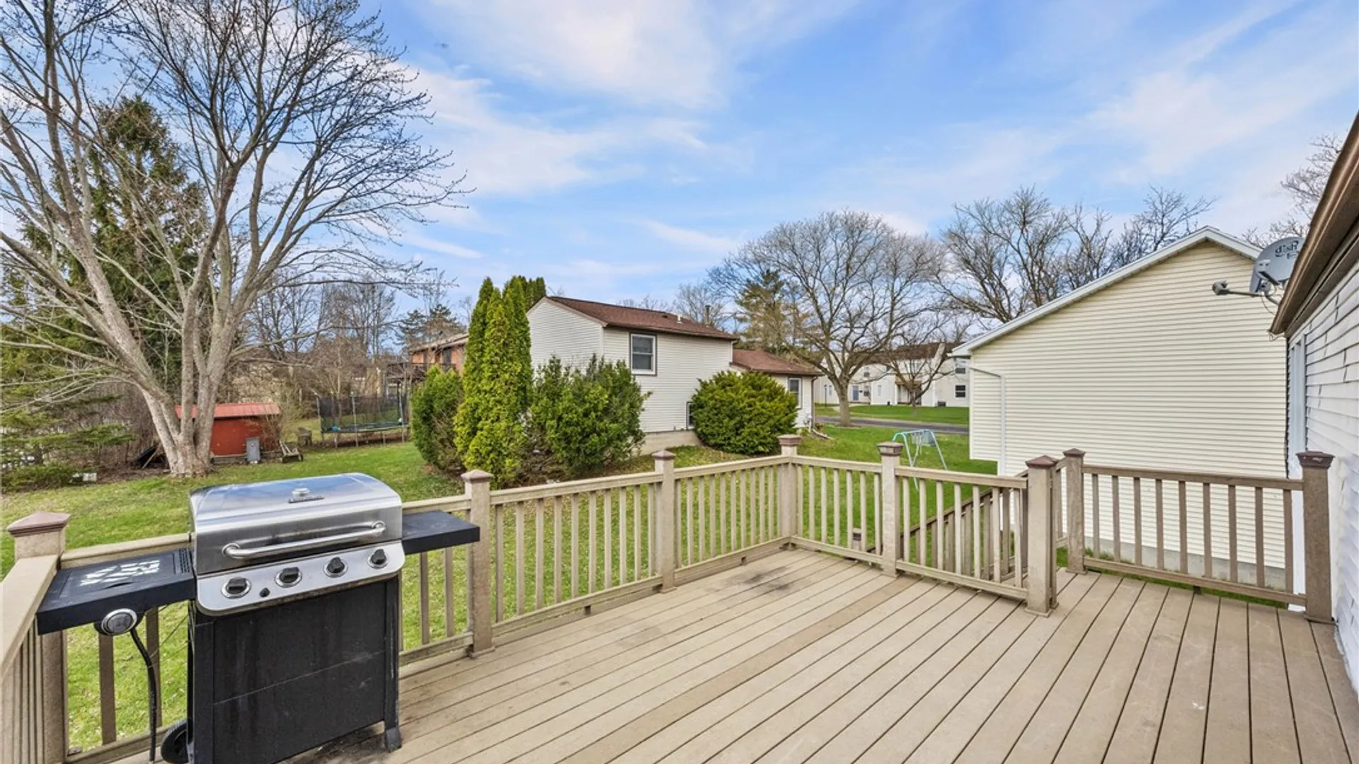 Property at 7 Shadbush, Henrietta, NY 14586 22