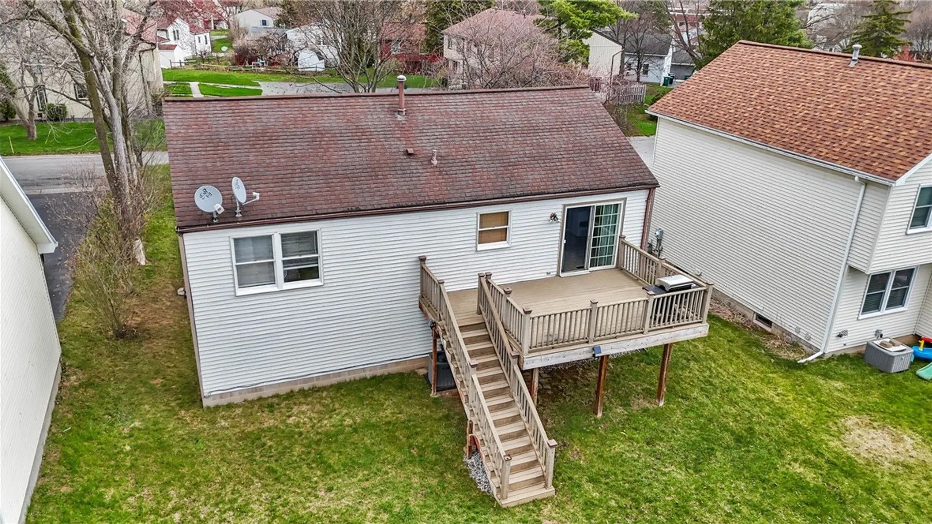 Property at 7 Shadbush, Henrietta, NY 14586 26