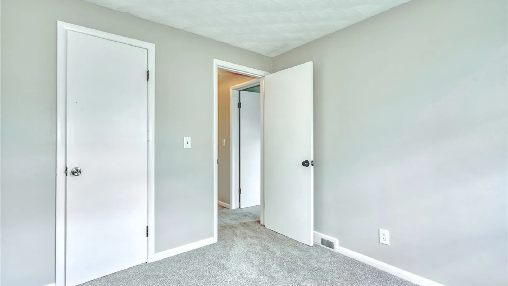 Property at 31 Appian Drive, Gates, NY 14606 24