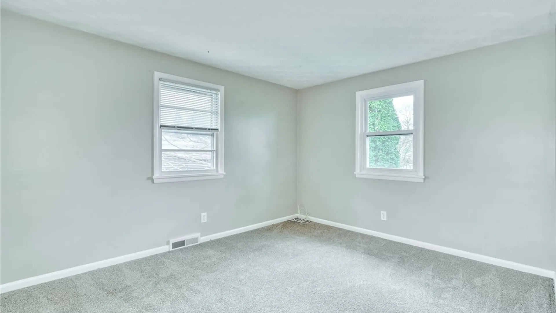 Property at 31 Appian Drive, Gates, NY 14606 25