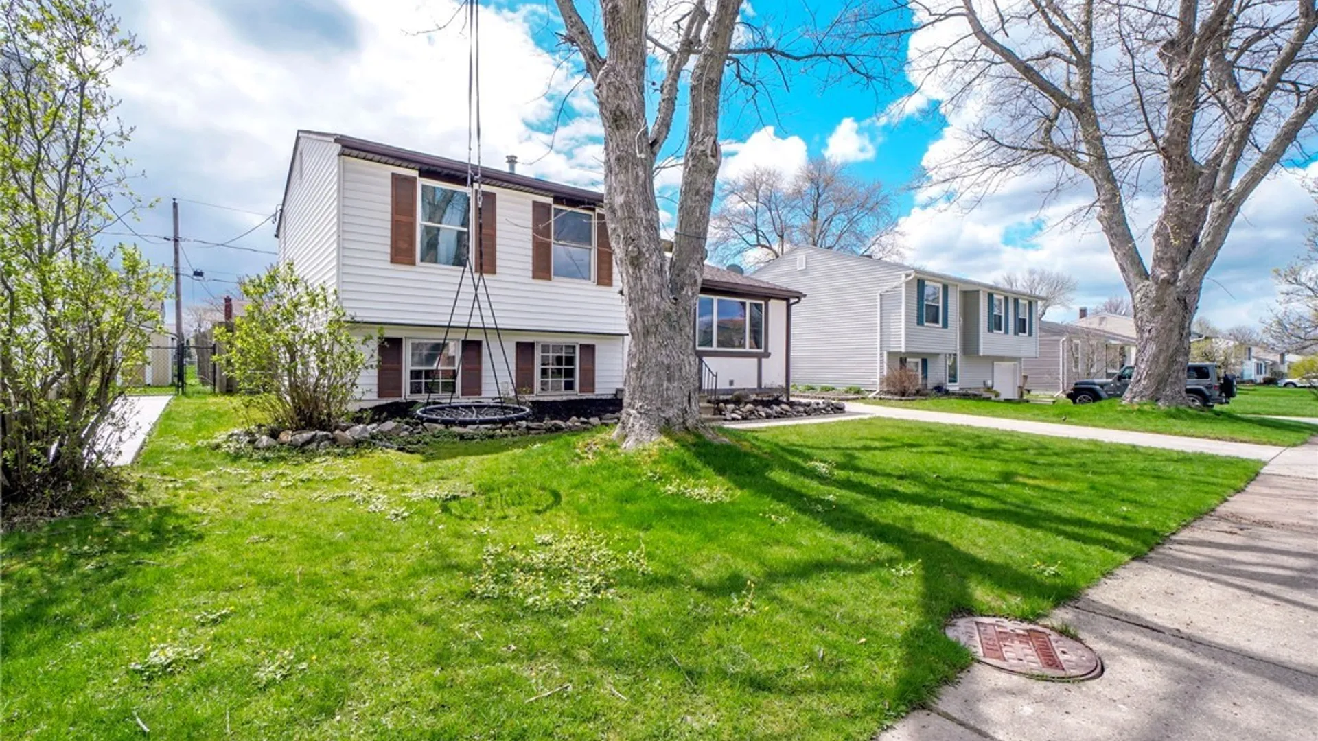 Property at 107 Le Havre Drive, Cheektowaga, NY 14227 3