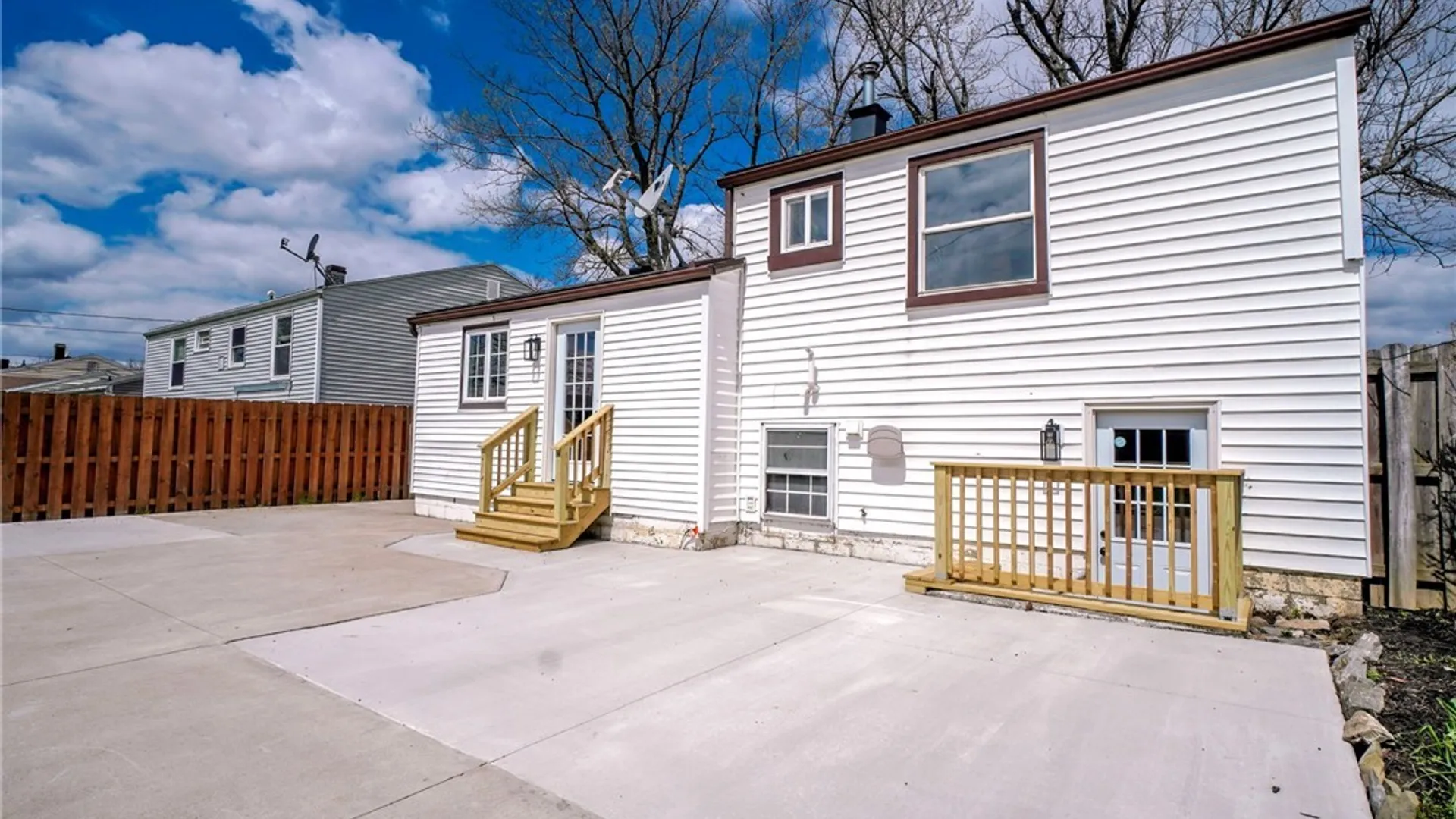 Property at 107 Le Havre Drive, Cheektowaga, NY 14227 39