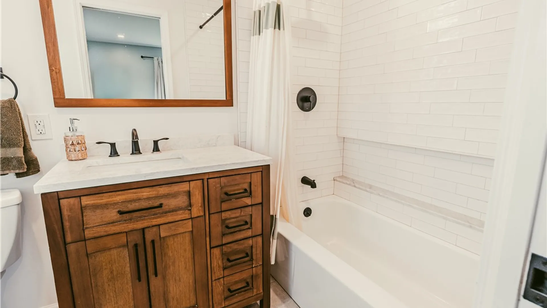 Property at 296 Troy Road, Brighton, NY 14618 21