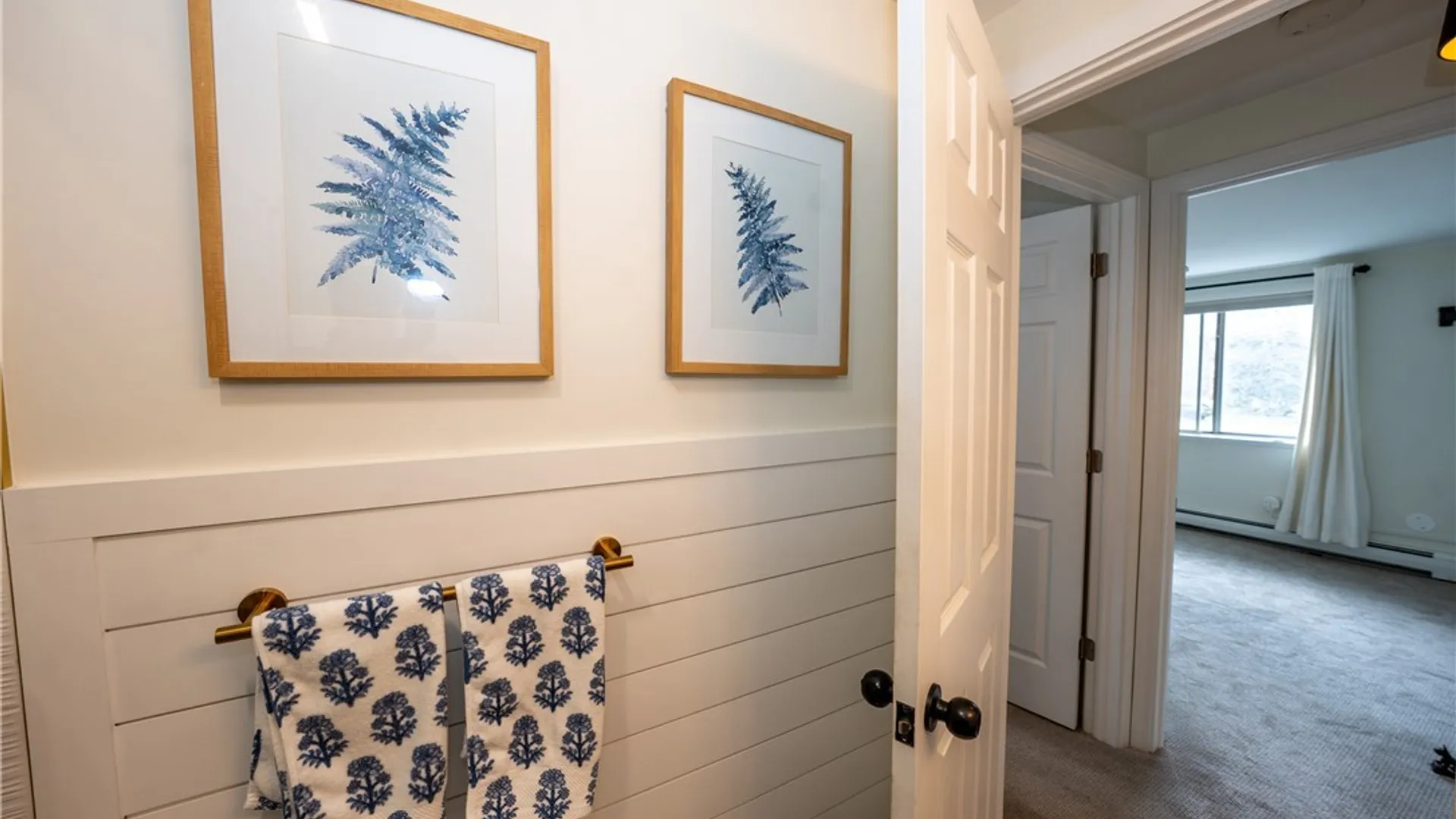 Property at 1112 Indian Church Road, West Seneca, NY 14224 28