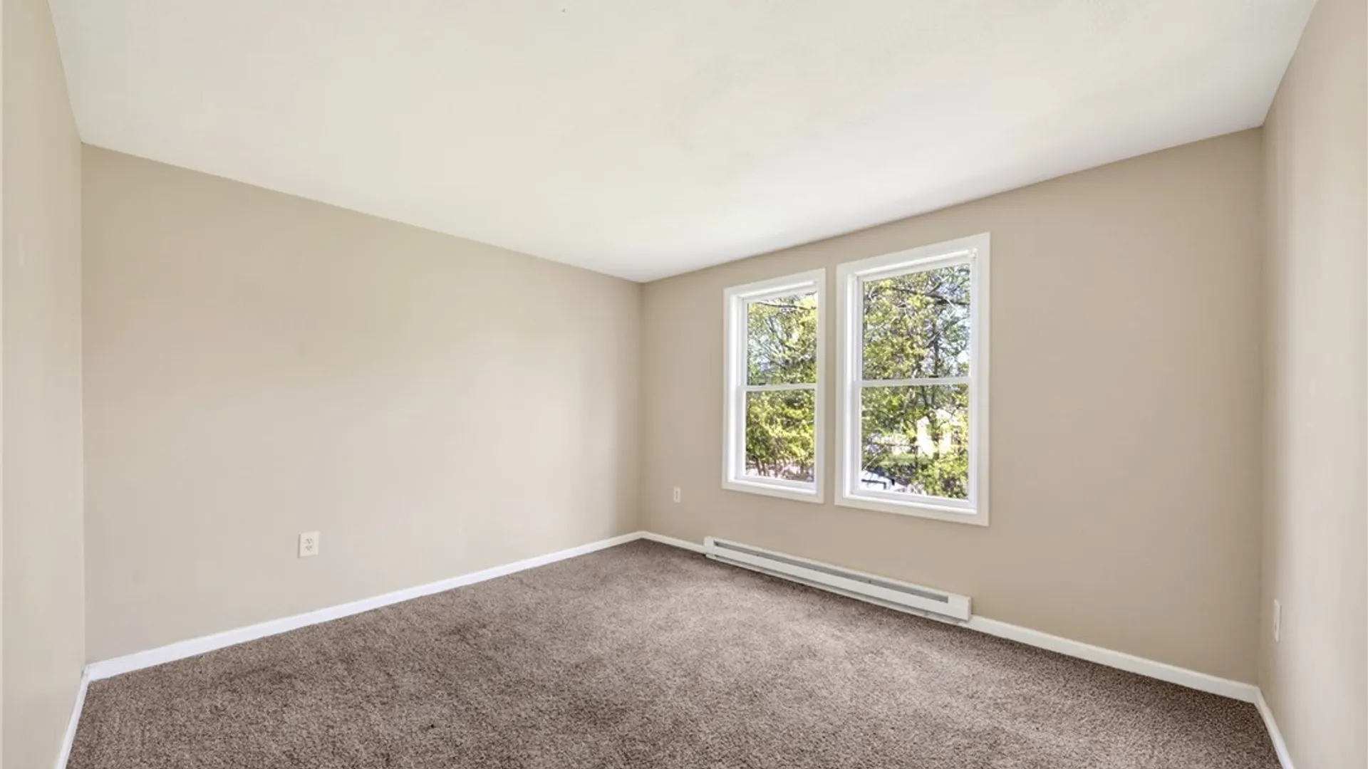 Property at 314 Russell Avenue, Salina, NY 13088 22