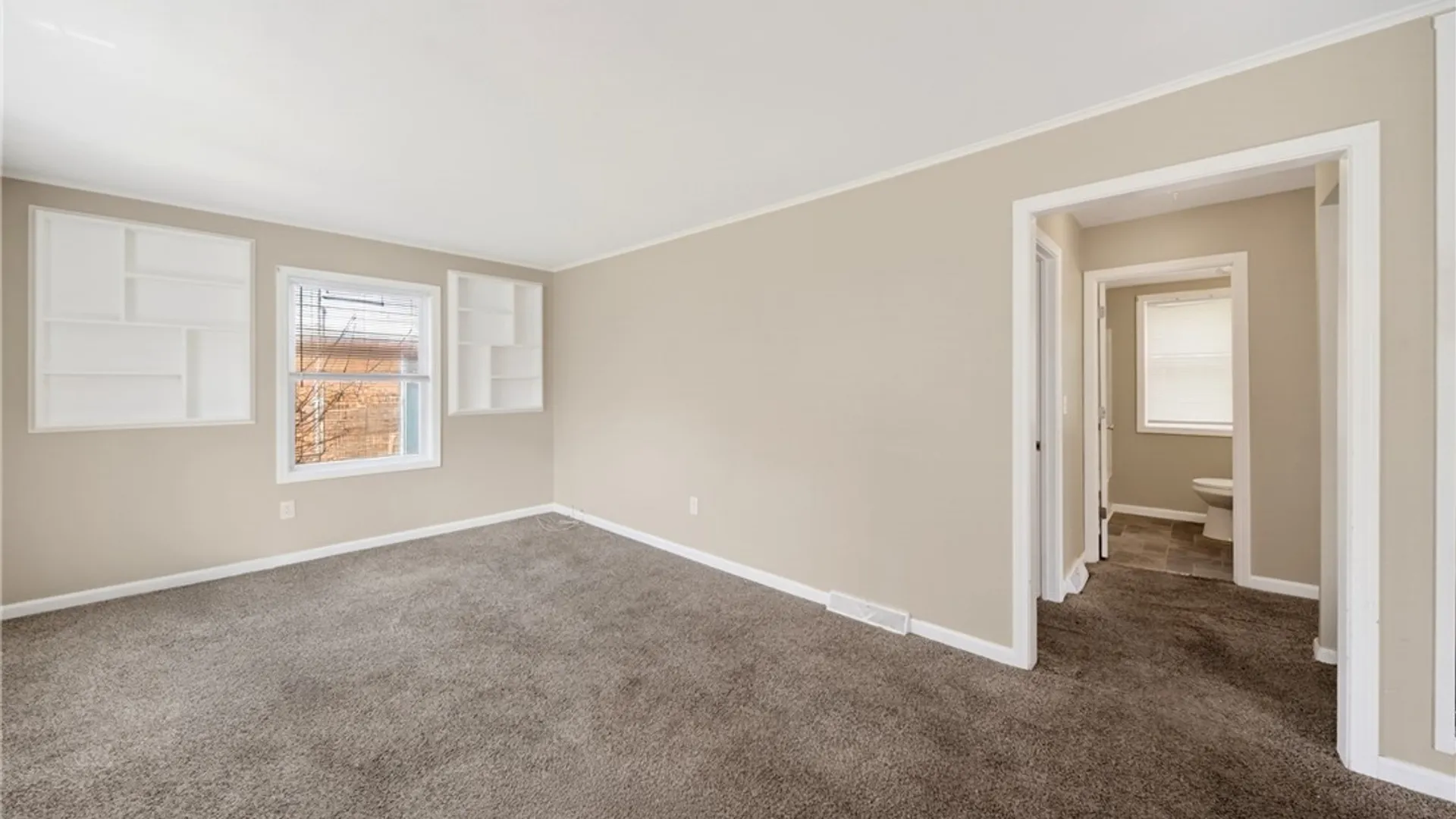 Property at 314 Russell Avenue, Salina, NY 13088 4