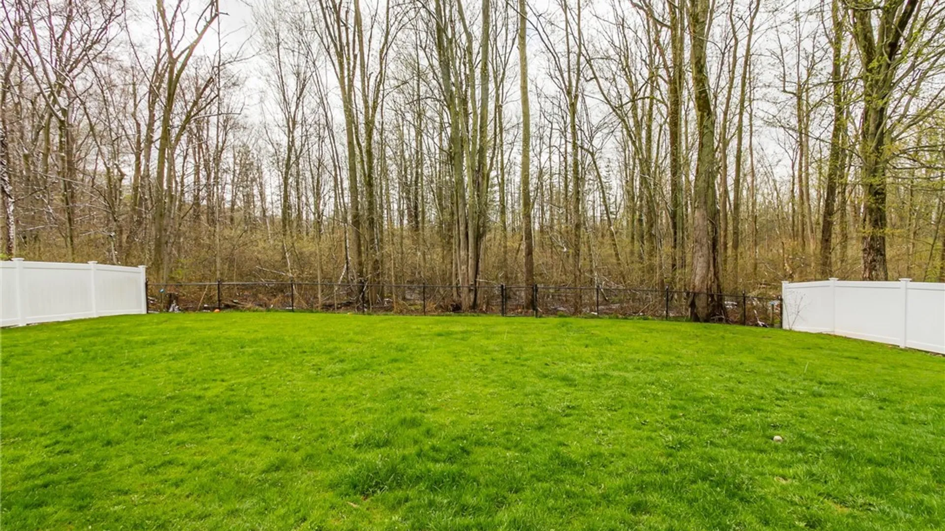 Property at 33 Chadwick Manor, Perinton, NY 14450 37