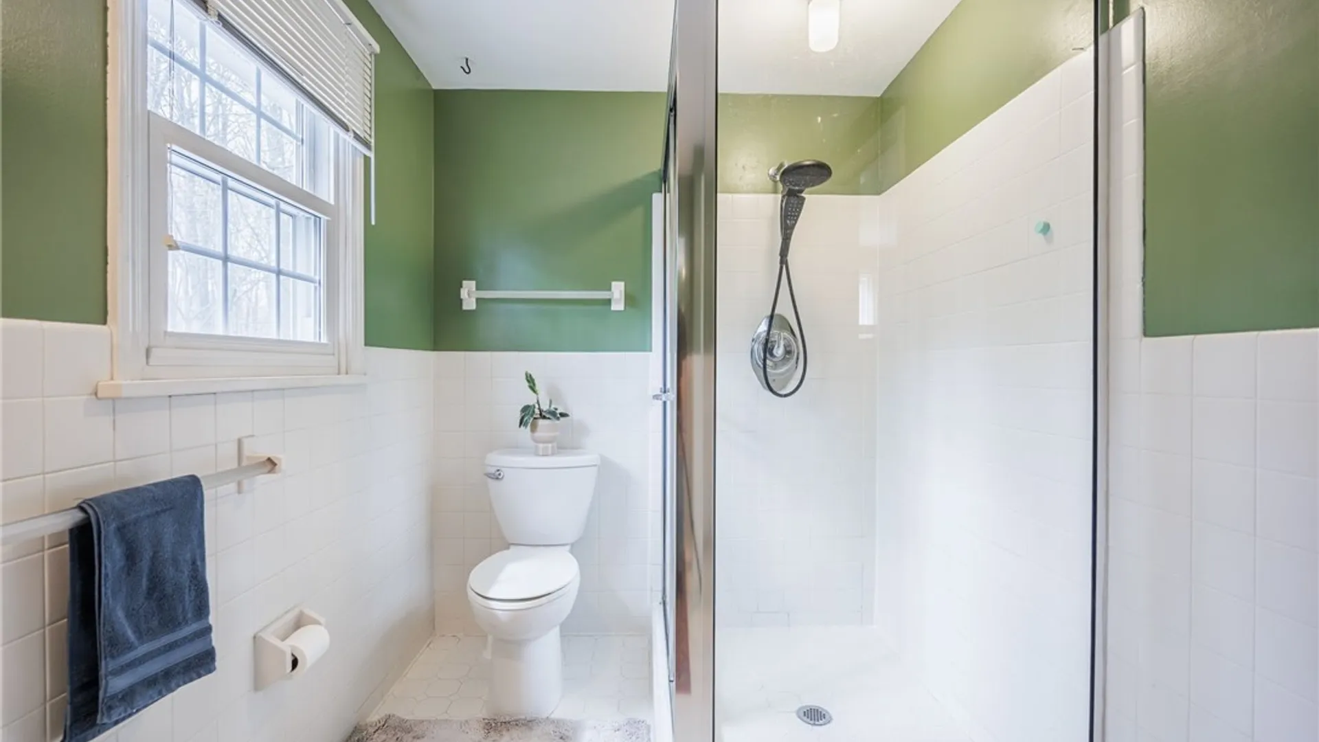 Property at 1249 Holley Rd Road, Webster, NY 14580 31