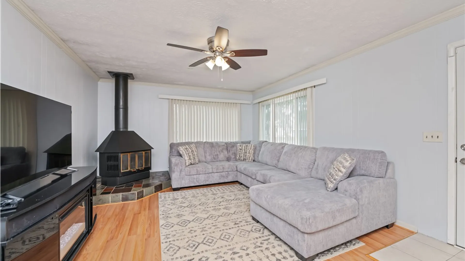 Property at 92 Hilltop Road, Greece, NY 14616 18