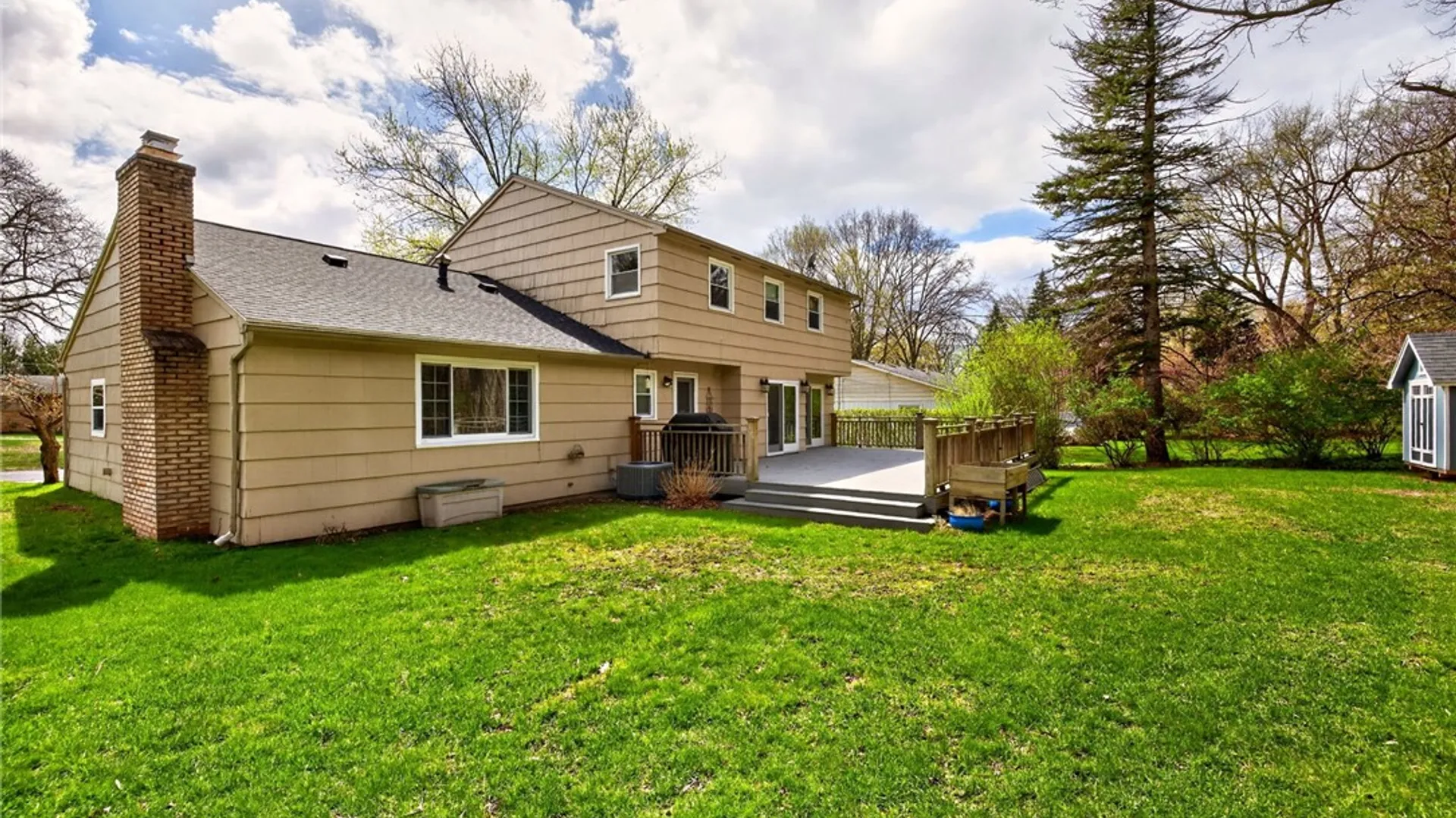 Property at 19 Bretton Woods Drive, Pittsford, NY 14618 35