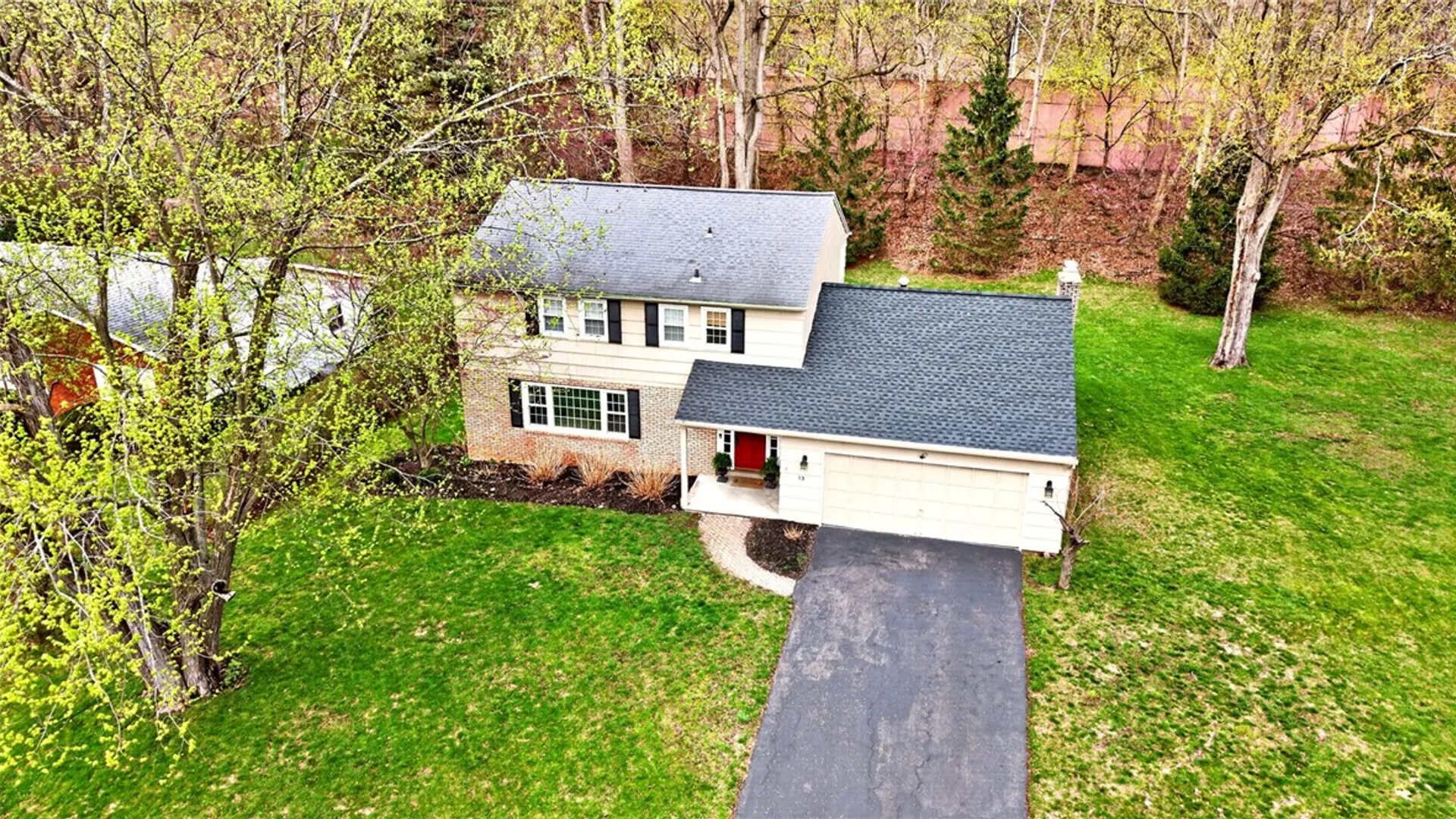 Property at 19 Bretton Woods Drive, Pittsford, NY 14618 37