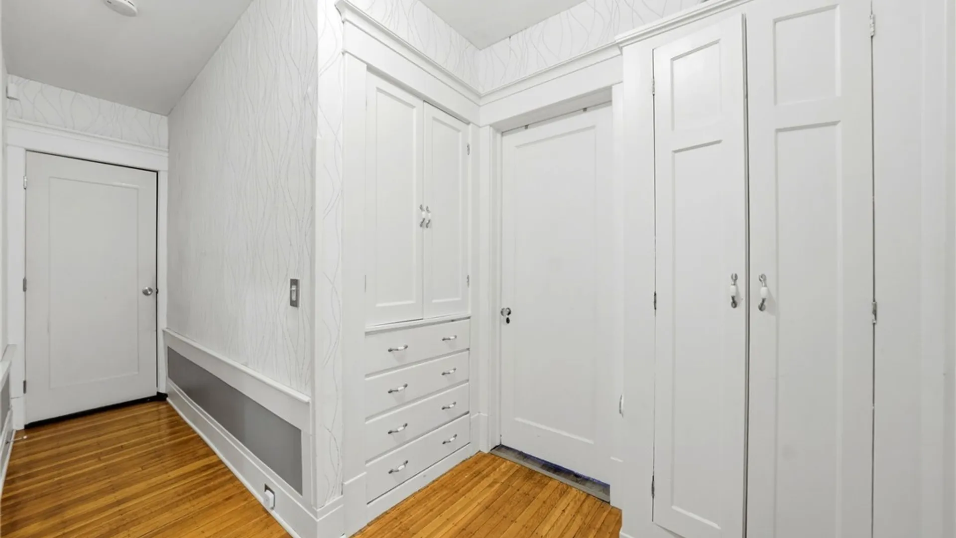 Property at 121 Fordham Drive, Buffalo, NY 14216 22