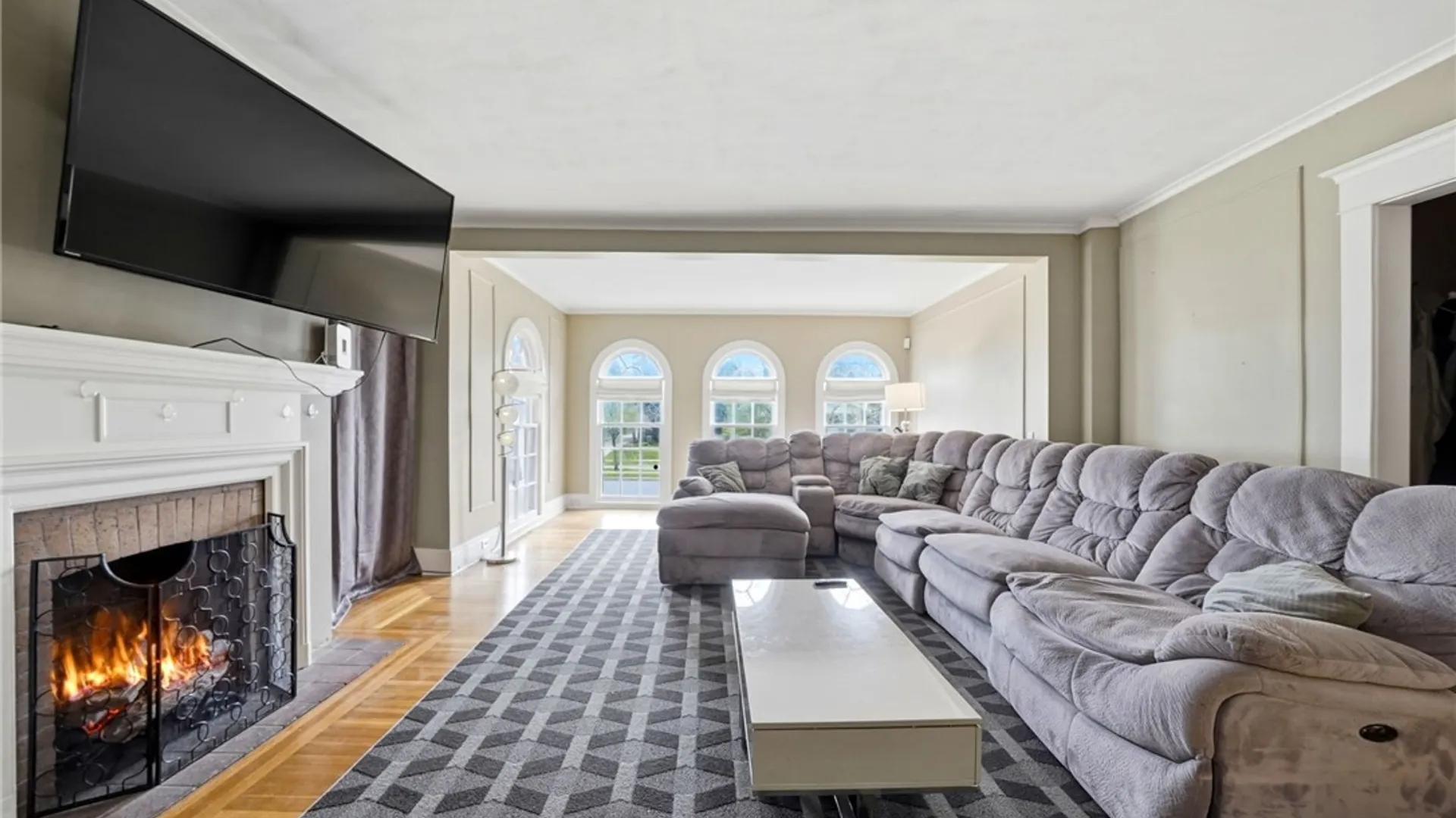 Property at 121 Fordham Drive, Buffalo, NY 14216 5