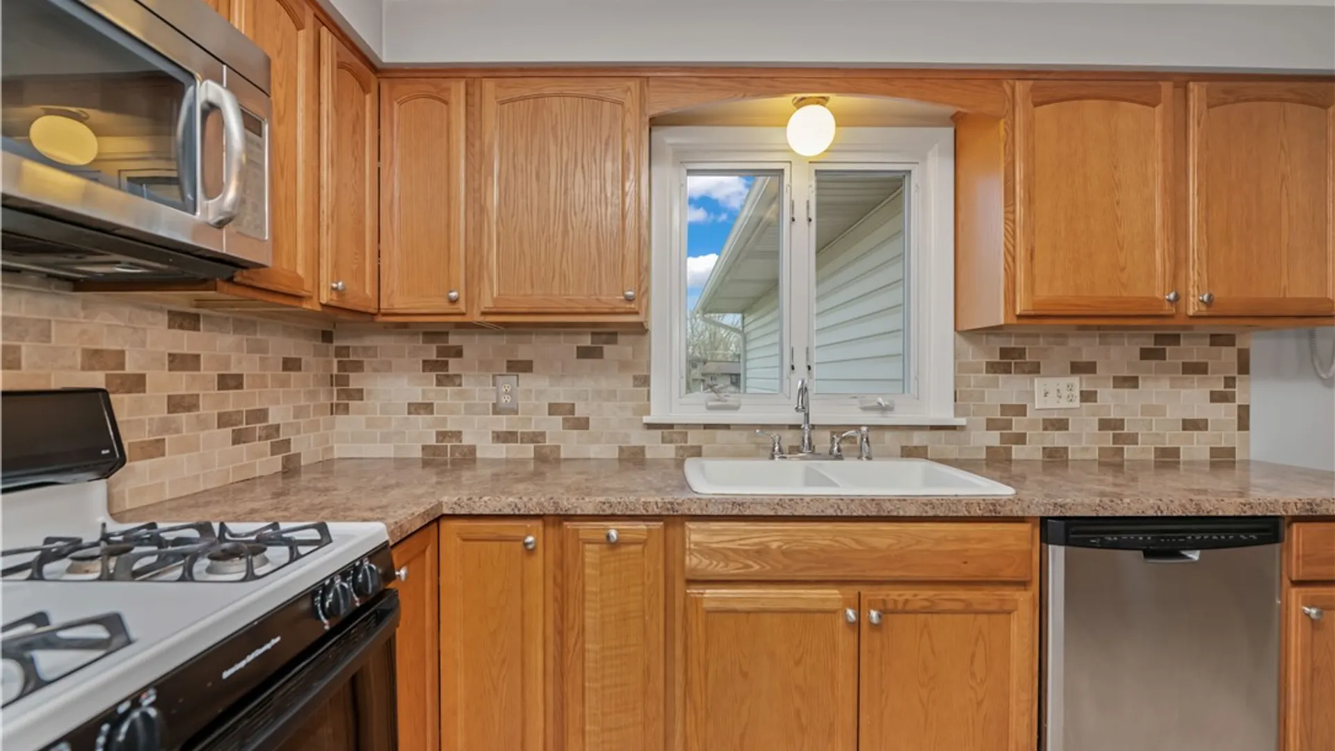 Property at 87 Bru Mar Drive, Gates, NY 14606 7