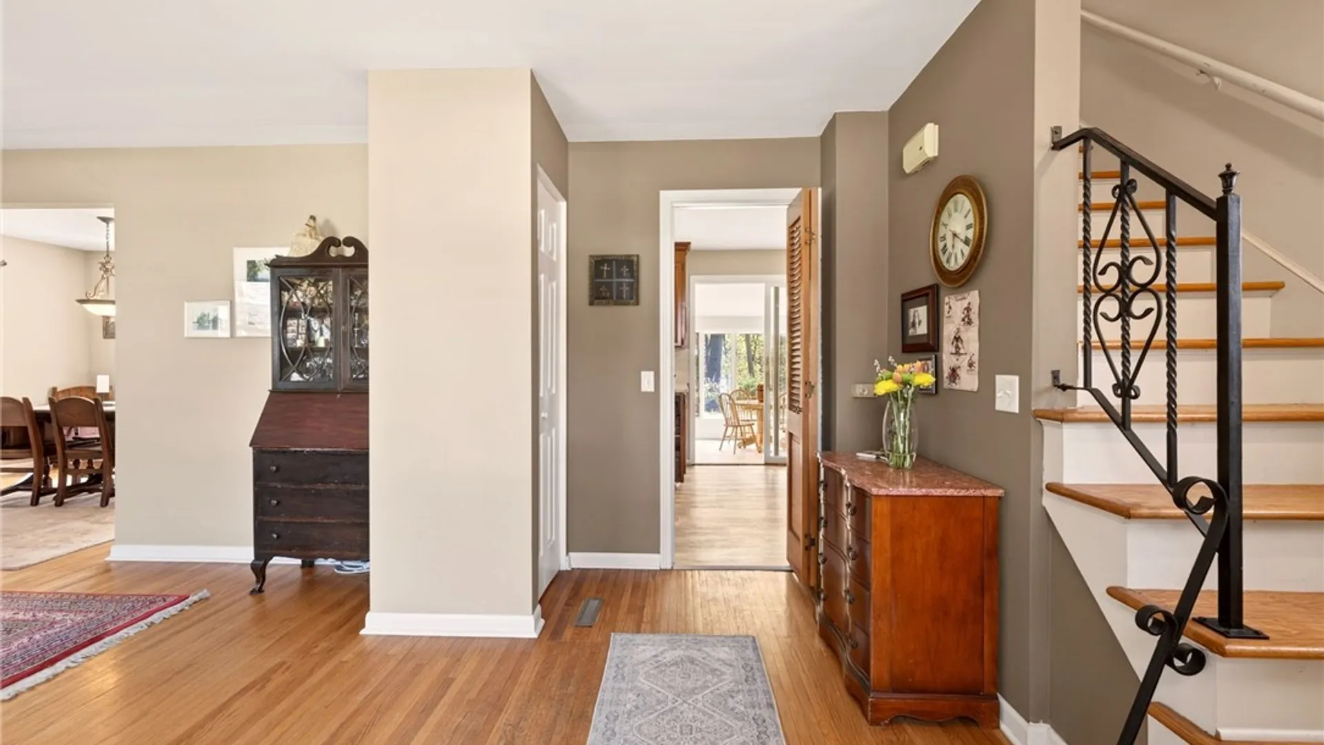 Property at 25 Circle Court, Irondequoit, NY 14617 5