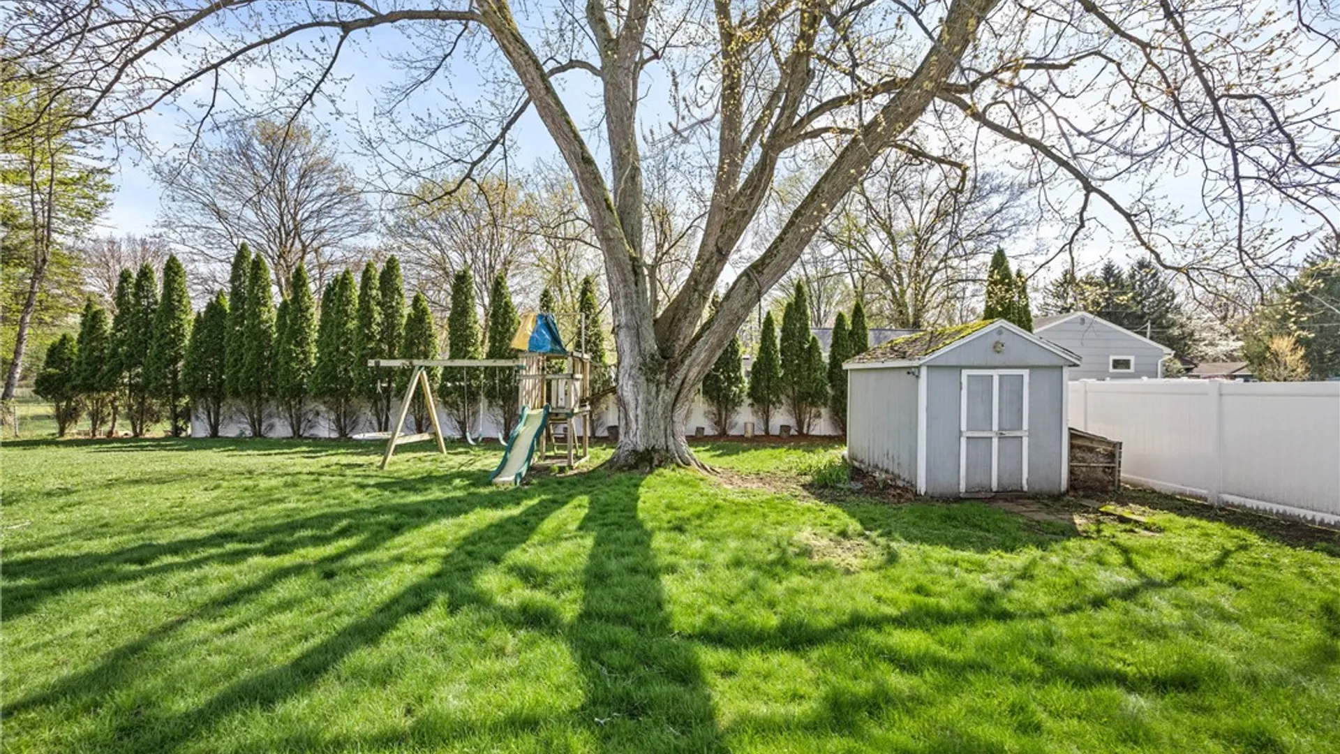 Property at 569 Marsh Road, Pittsford, NY 14534 24