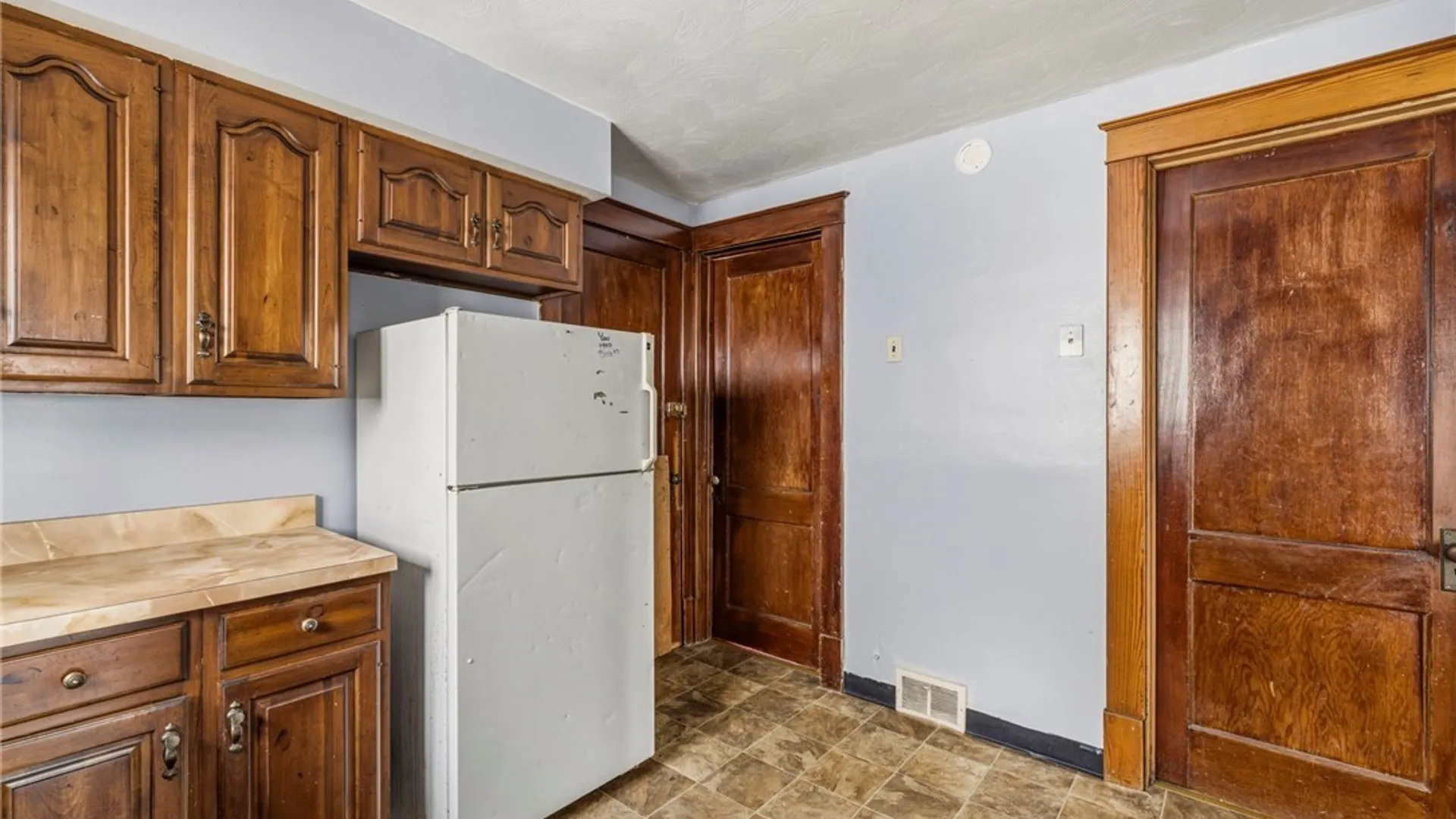 Property at 2000 La Salle Avenue, Niagara Falls, NY 14301 29