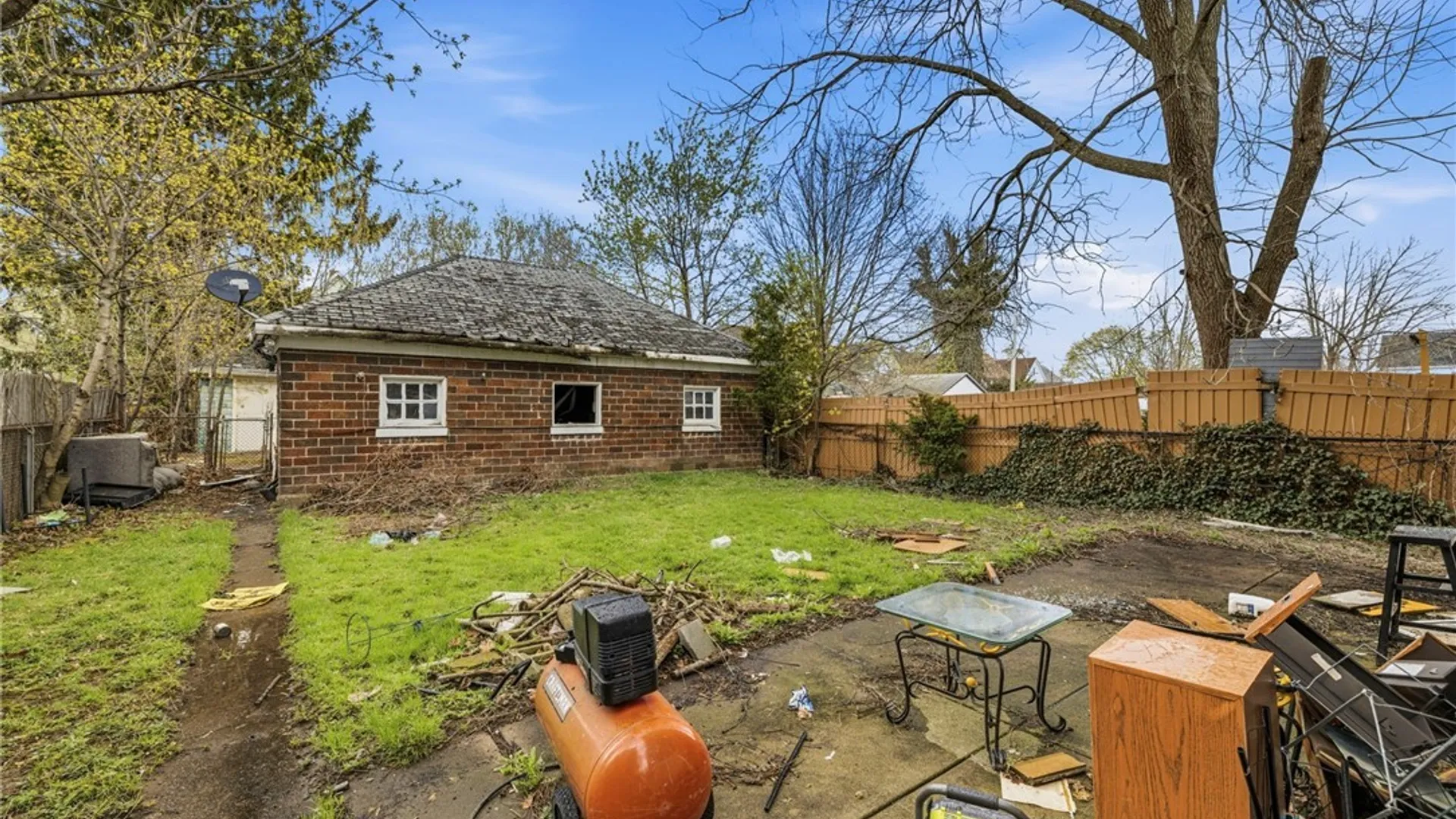 Property at 2000 La Salle Avenue, Niagara Falls, NY 14301 34