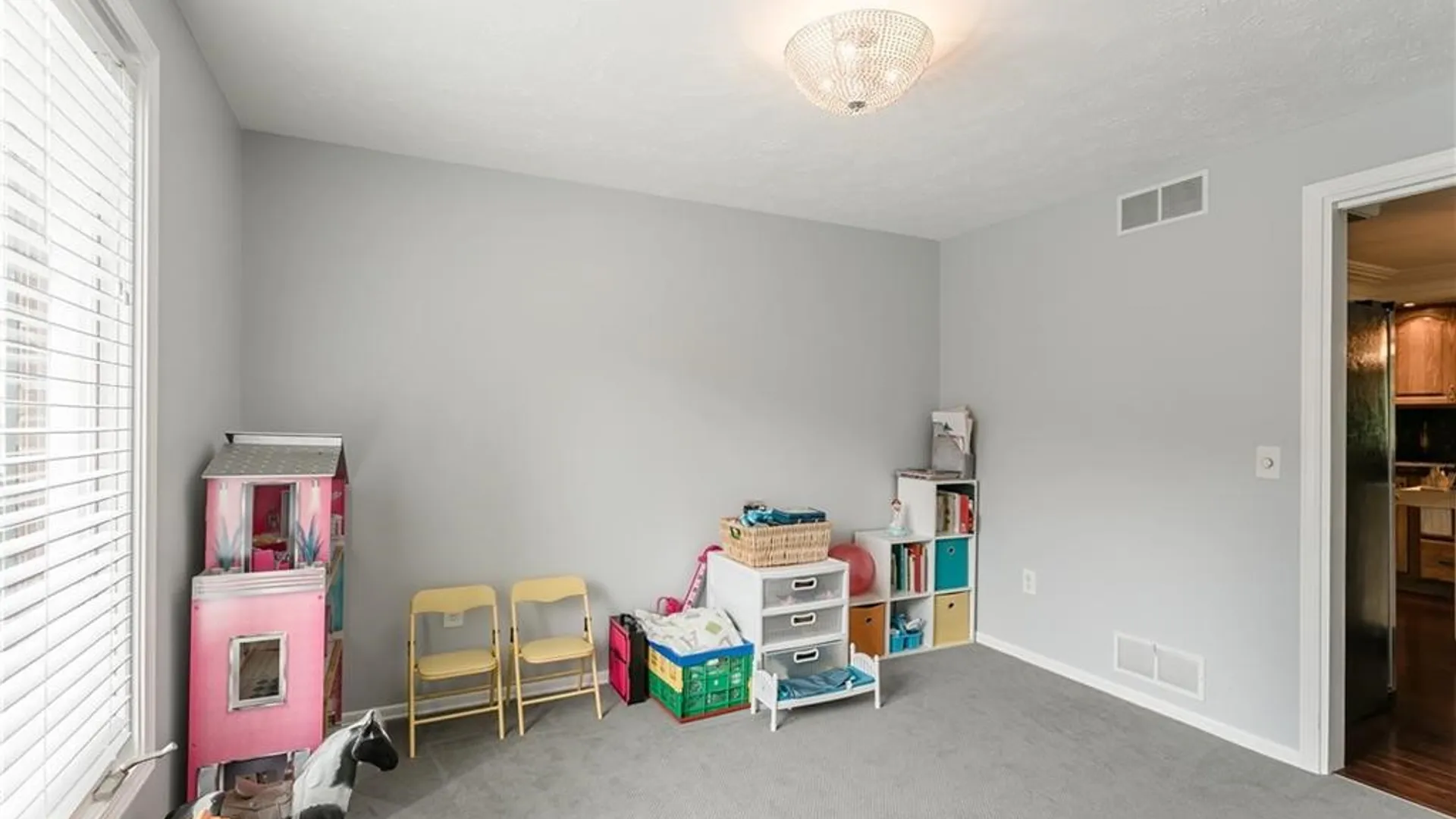 Property at 251 Beaconview Court, Irondequoit, NY 14617 11