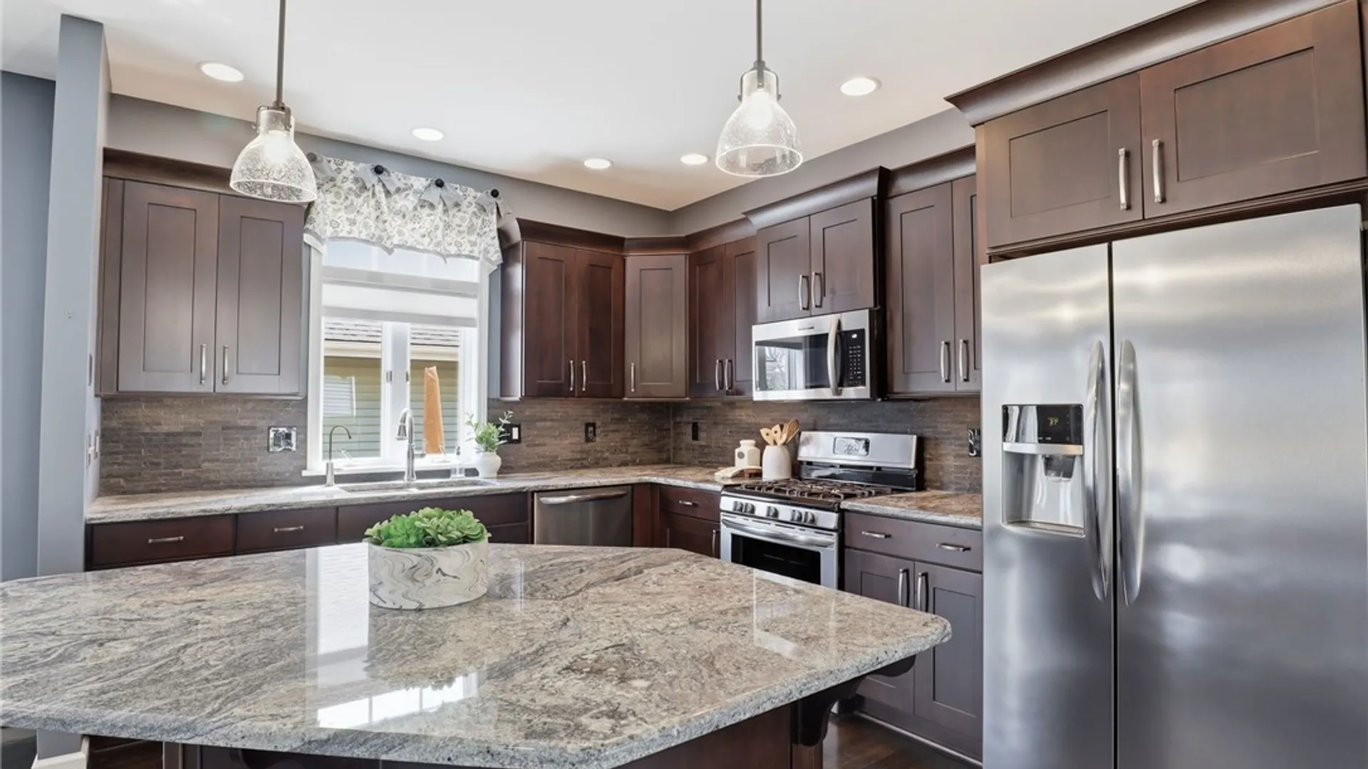 Property at 28 Bristol View Drive, Perinton, NY 14450 9