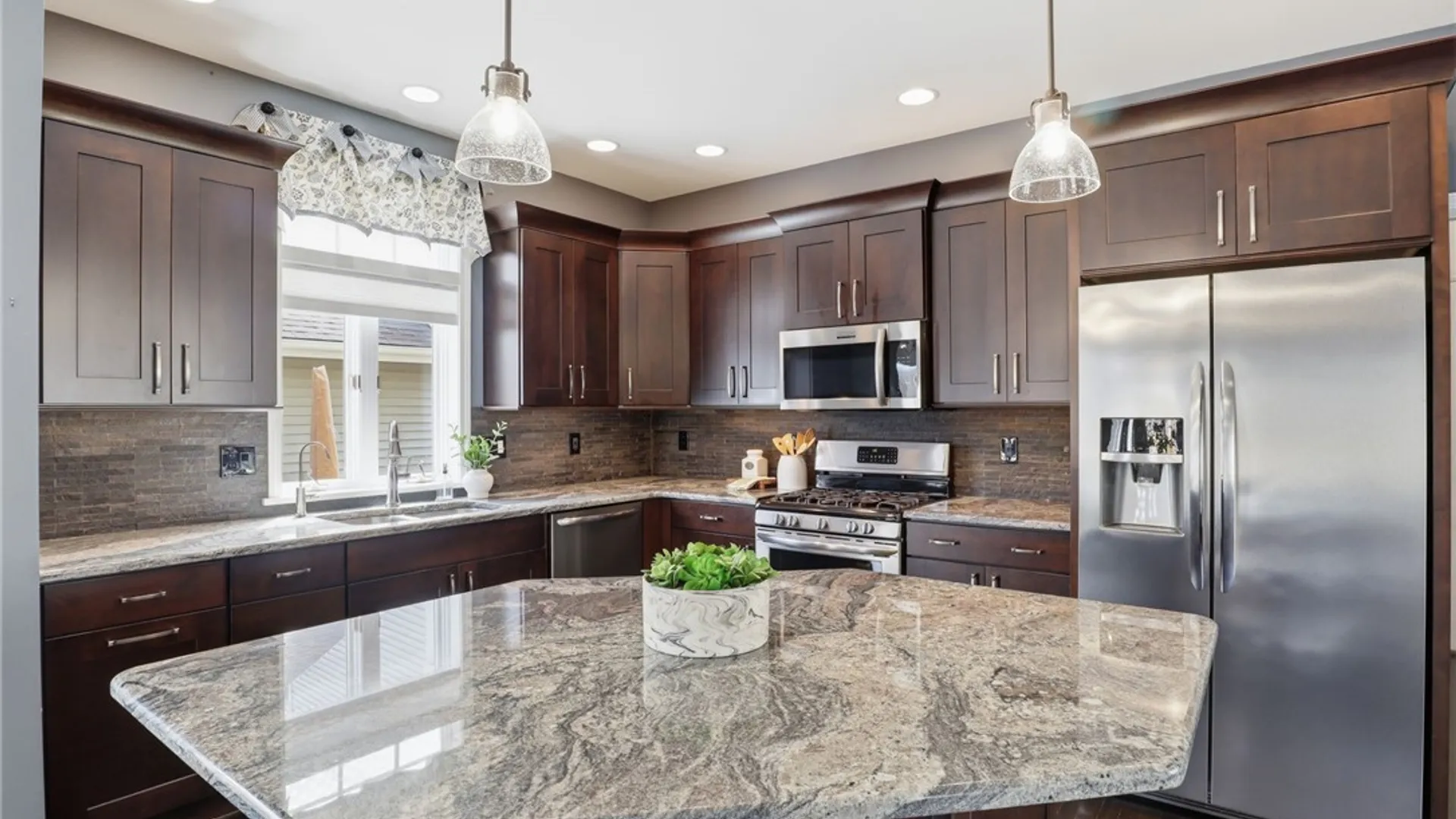 Property at 28 Bristol View Drive, Perinton, NY 14450 7