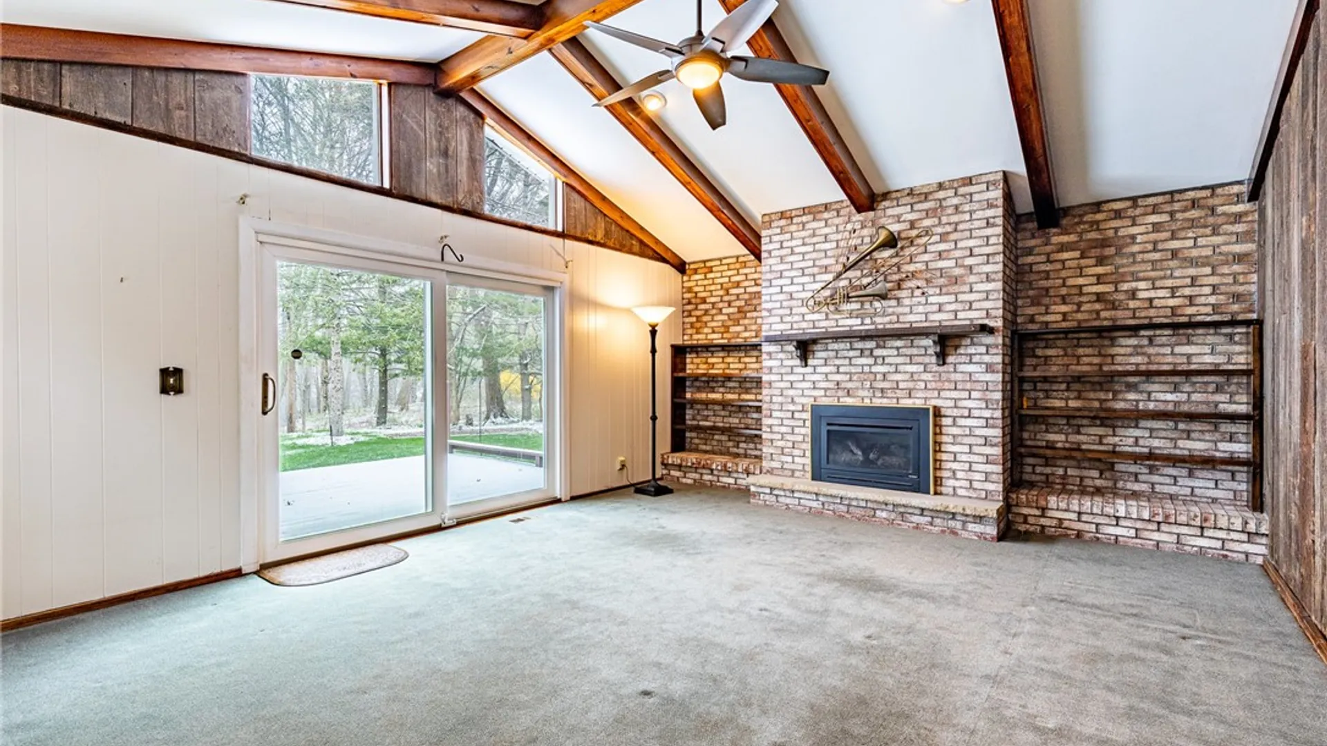 Property at 40 Carlsam Circle, Irondequoit, NY 14609 10