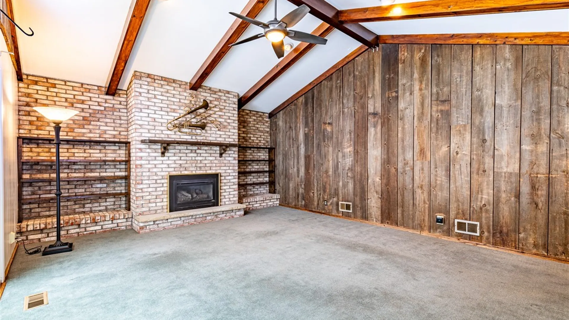 Property at 40 Carlsam Circle, Irondequoit, NY 14609 11