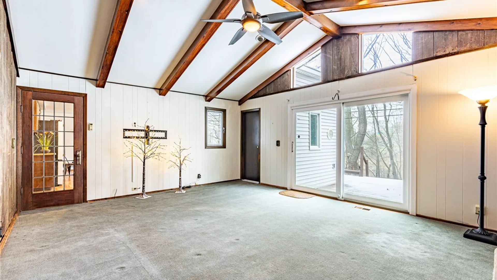 Property at 40 Carlsam Circle, Irondequoit, NY 14609 12