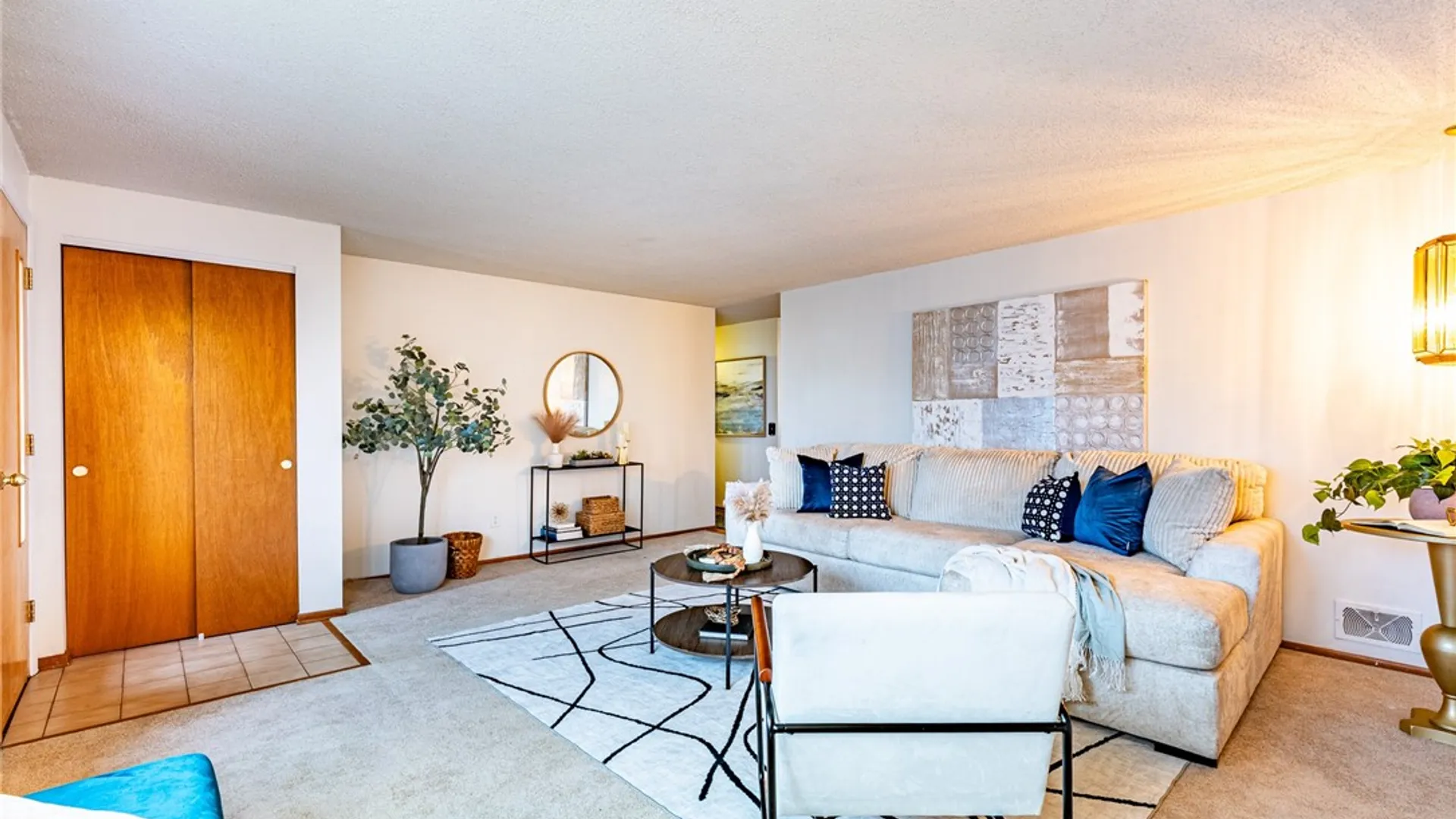 Property at 40 Carlsam Circle, Irondequoit, NY 14609 3