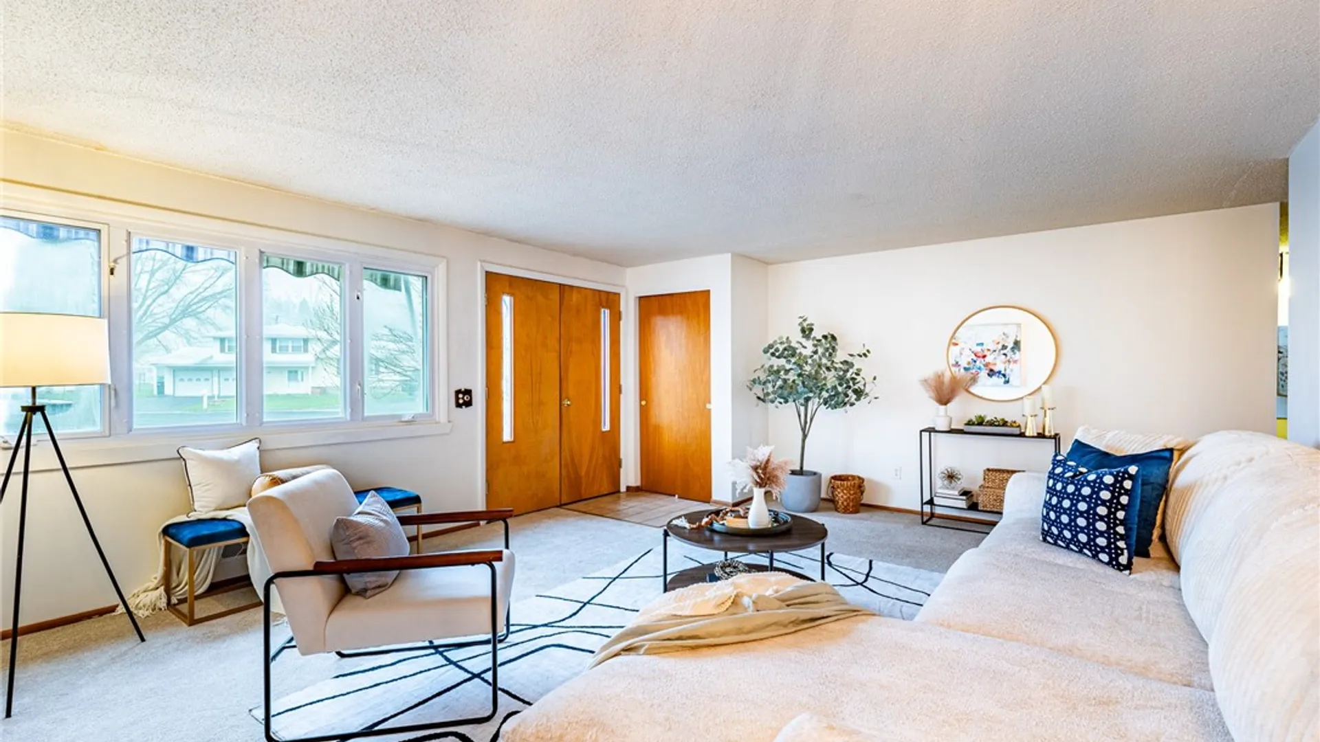 Property at 40 Carlsam Circle, Irondequoit, NY 14609 4