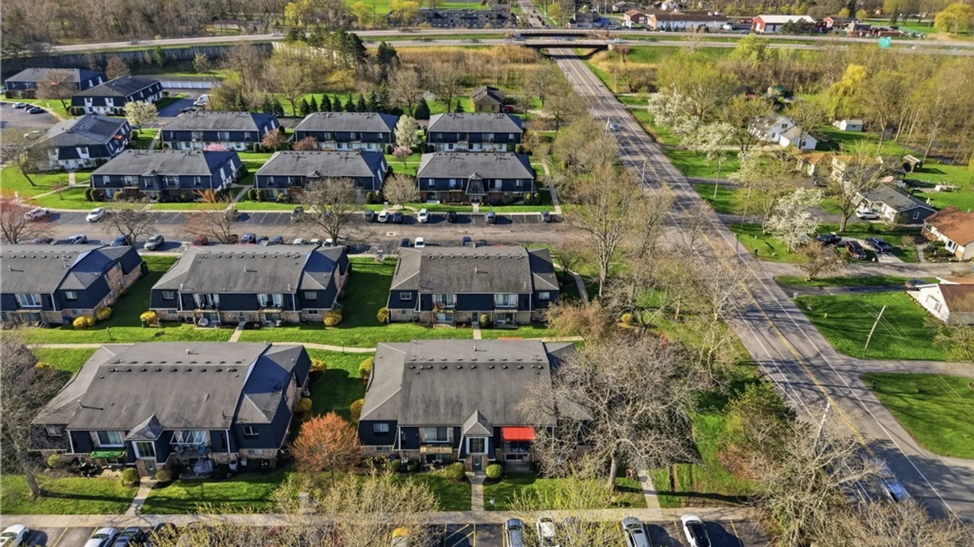 Property at 130 Foxberry Drive, Amherst, NY 14068 26