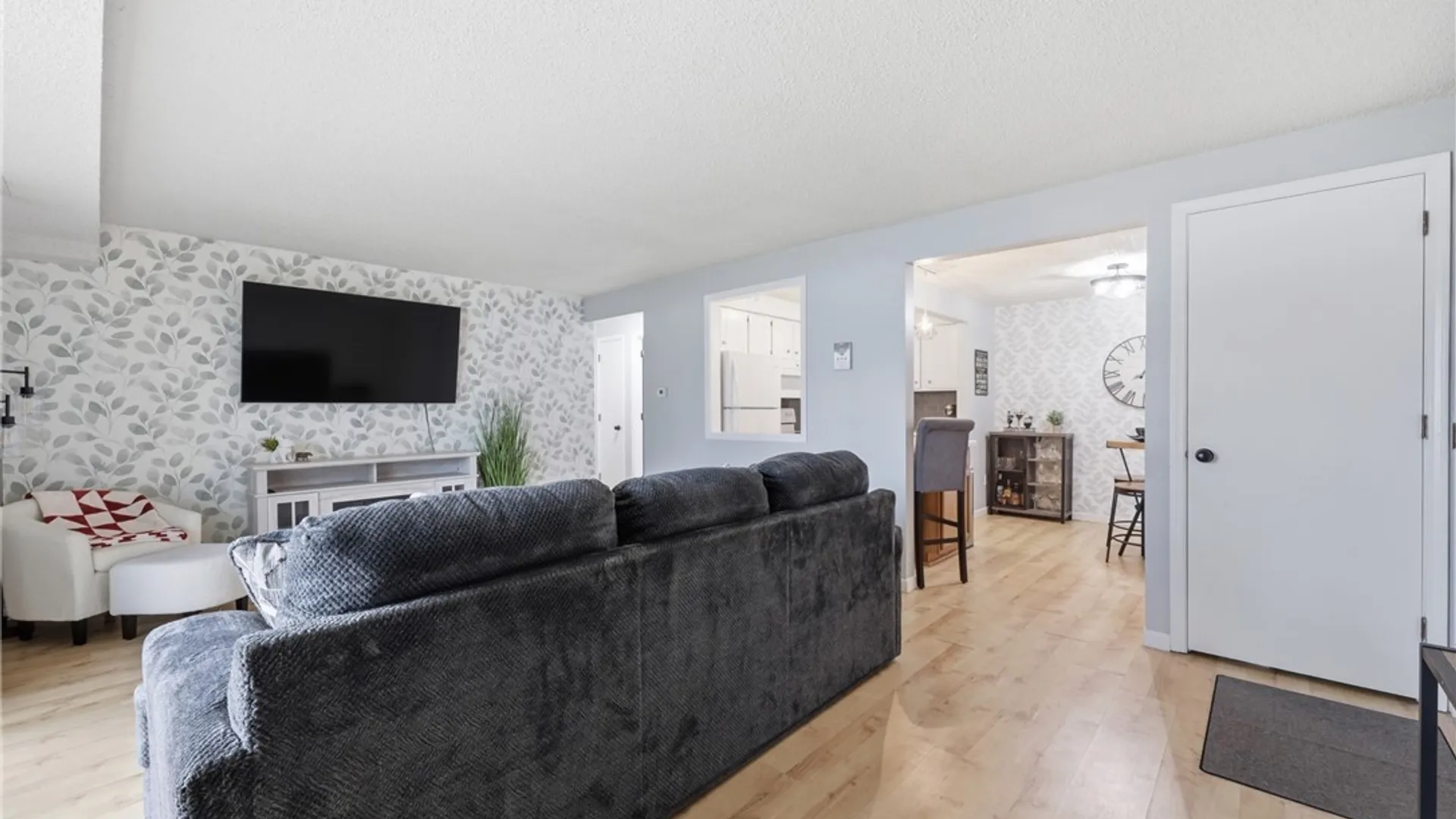 Property at 130 Foxberry Drive, Amherst, NY 14068 6