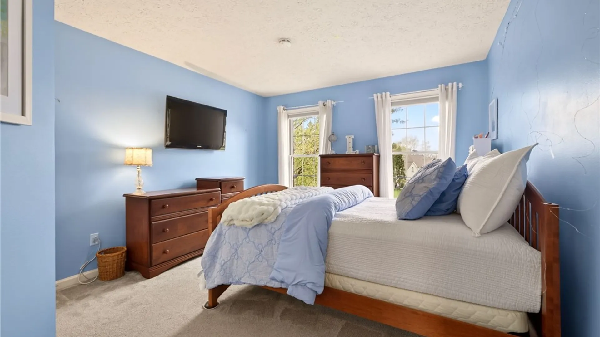 Property at 22 Stanford Way, Perinton, NY 14450 26