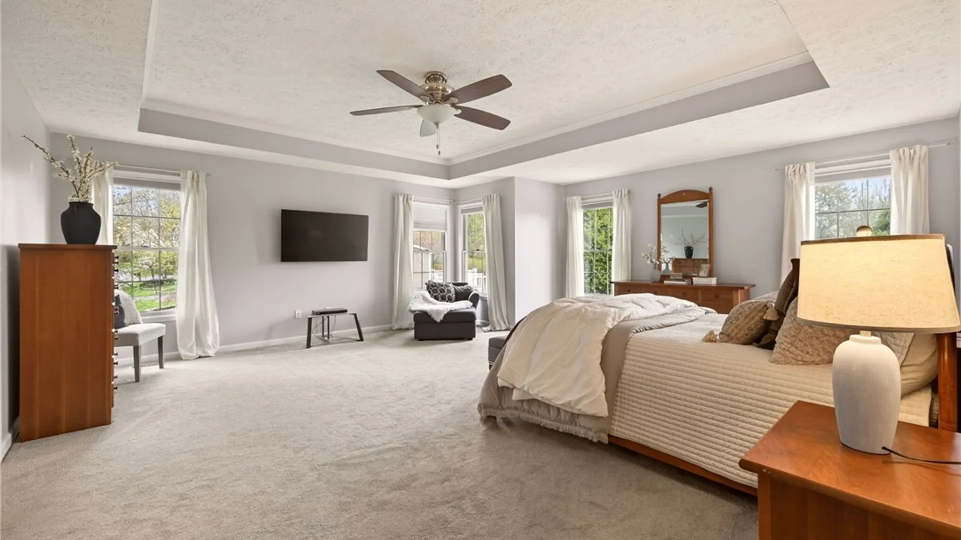 Property at 22 Stanford Way, Perinton, NY 14450 32