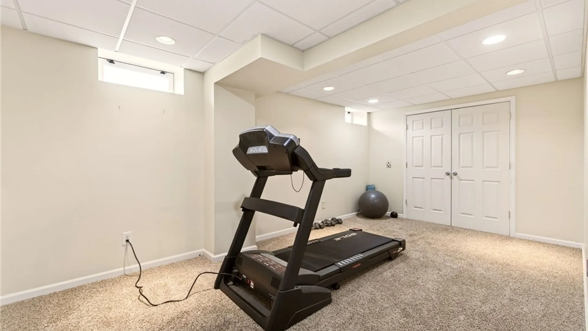 Property at 22 Stanford Way, Perinton, NY 14450 44