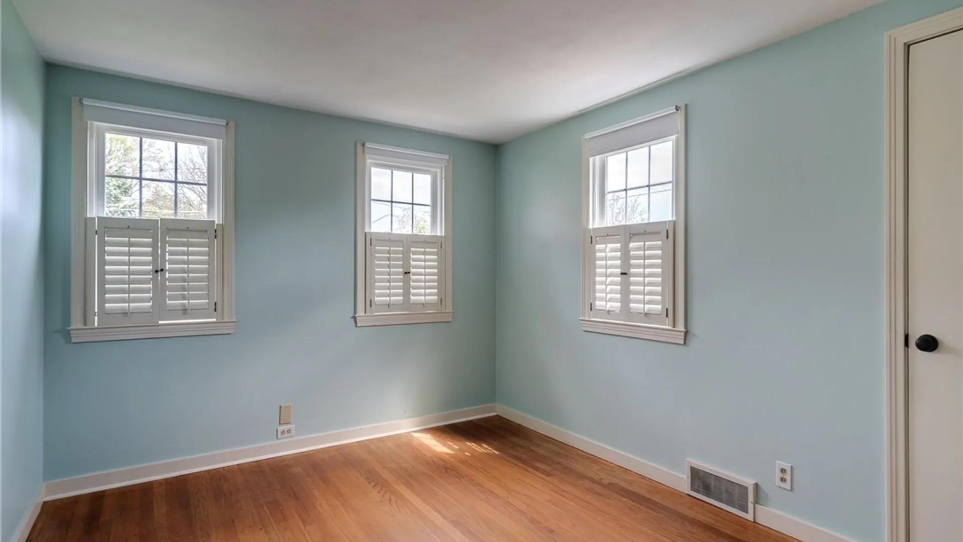 Property at 110 Ardmore Road, Geddes, NY 13219 32