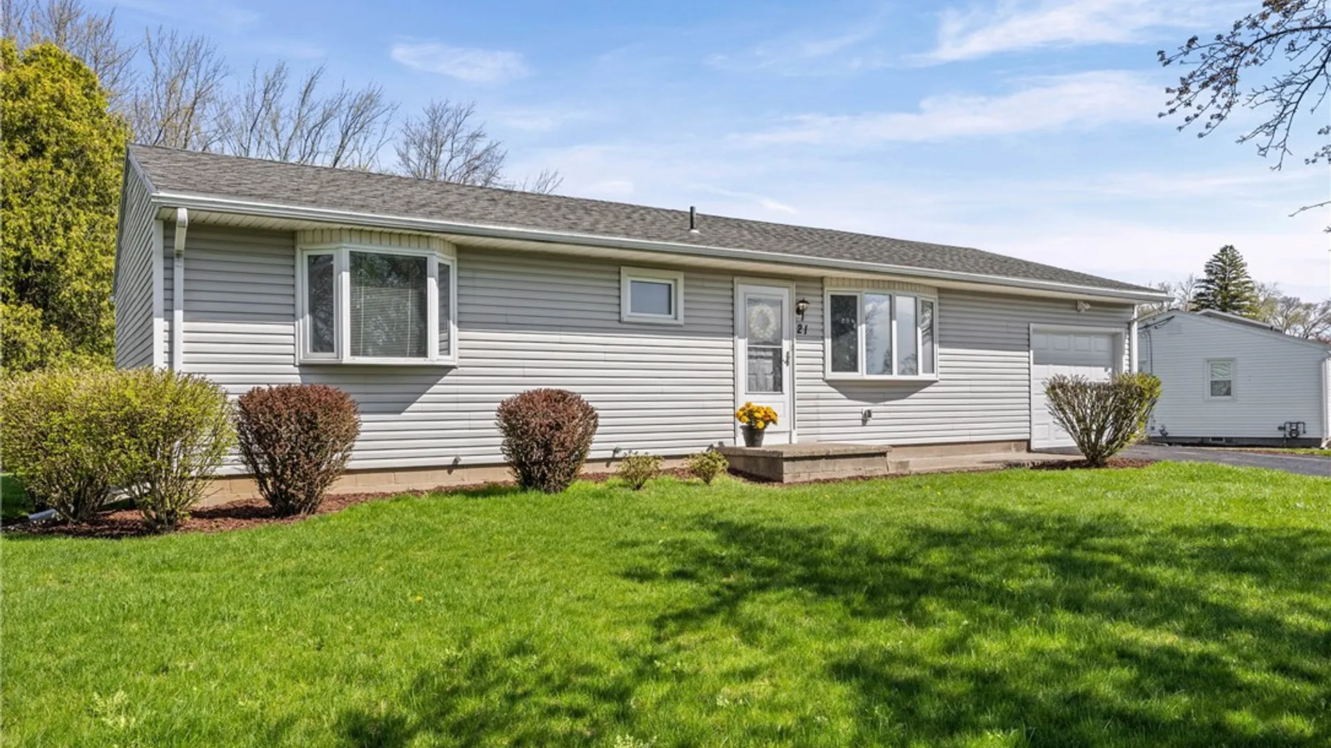 Property at 21 Andony Lane, Chili, NY 14624 3