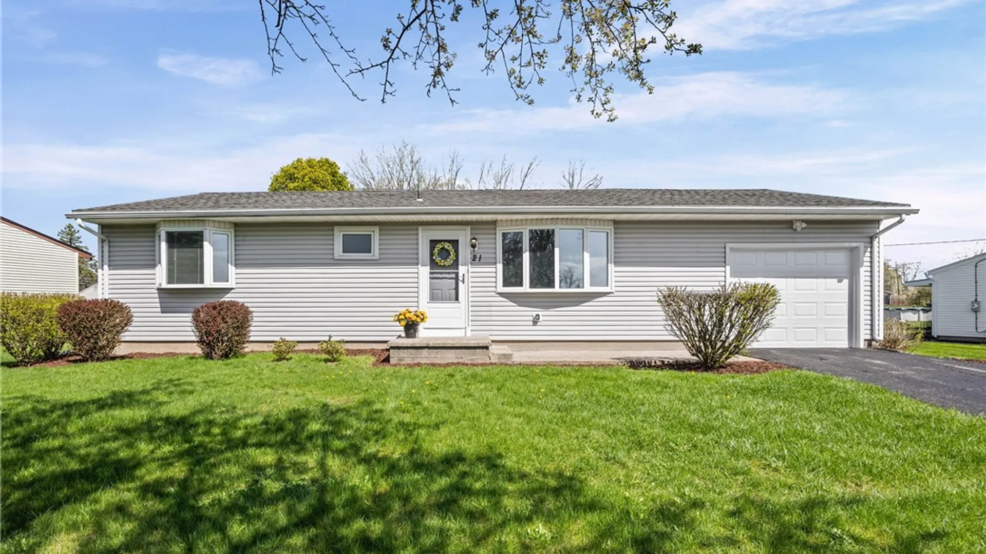 Property at 21 Andony Lane, Chili, NY 14624 5