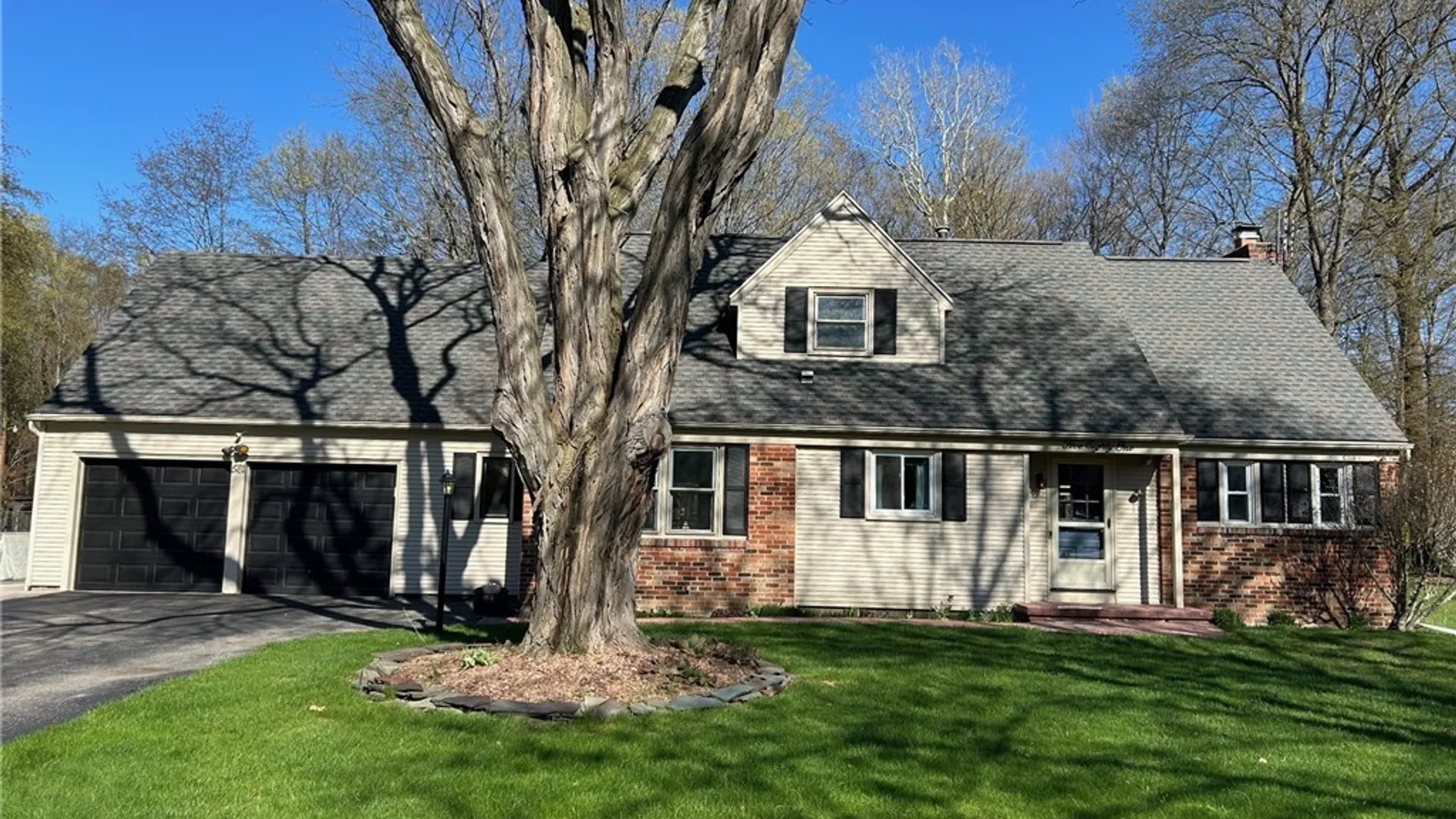 Property at 581 Bending Bough Drive, Webster, NY 14580 2