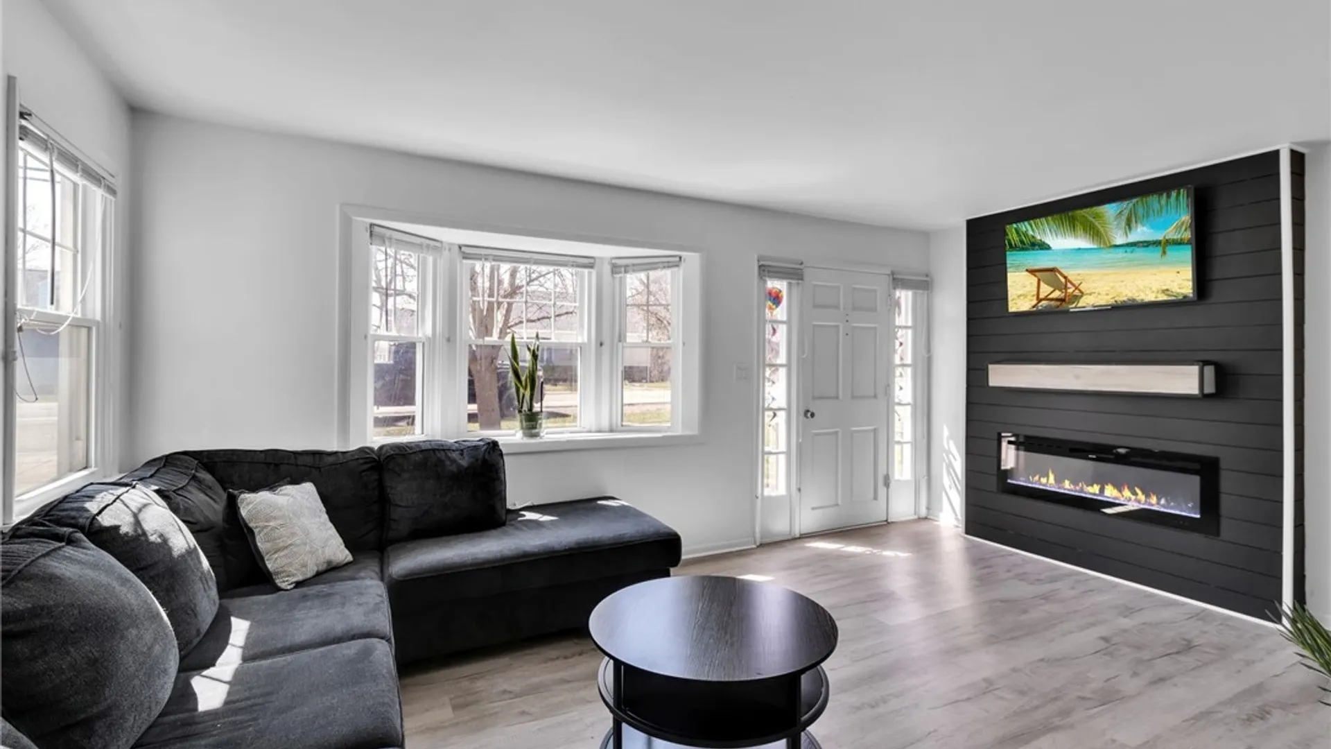 Property at 491 Pleasant Ave, Hamburg, NY 14075 12