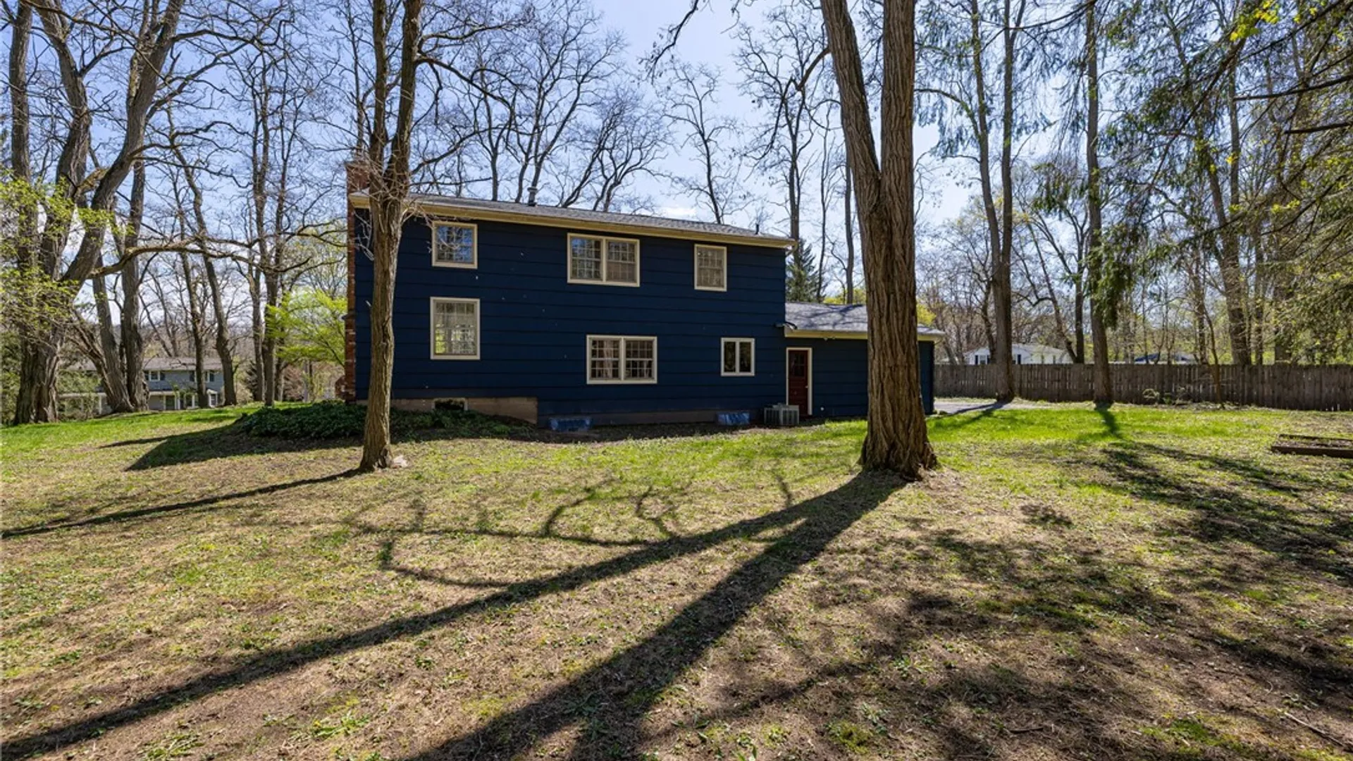 Property at 19 Laureldale Drive, Pittsford, NY 14534 30