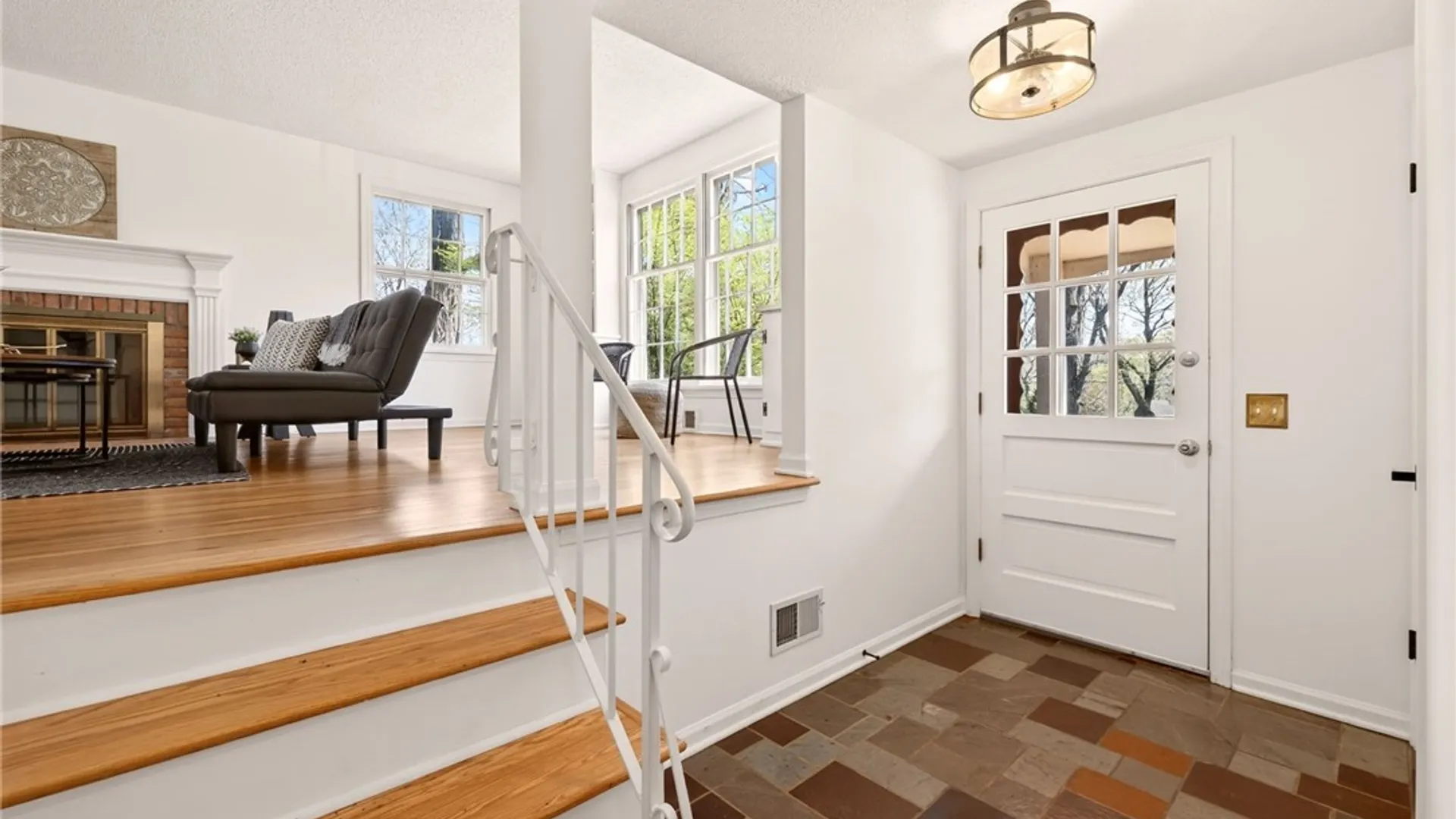 Property at 19 Laureldale Drive, Pittsford, NY 14534 5