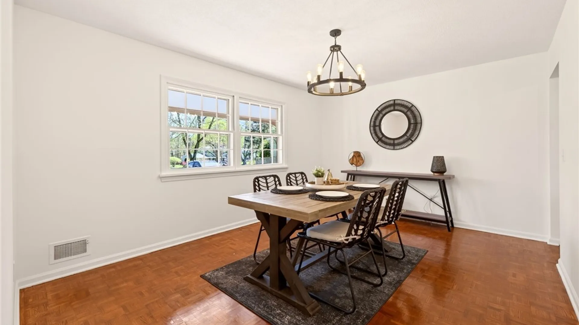 Property at 19 Laureldale Drive, Pittsford, NY 14534 6