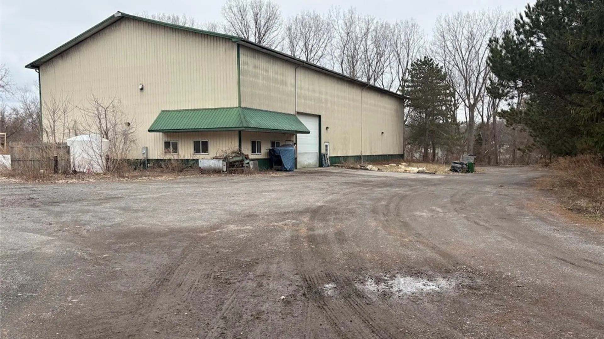 Property at 699 Five Mile Line Road Road, Webster, NY 14580 4