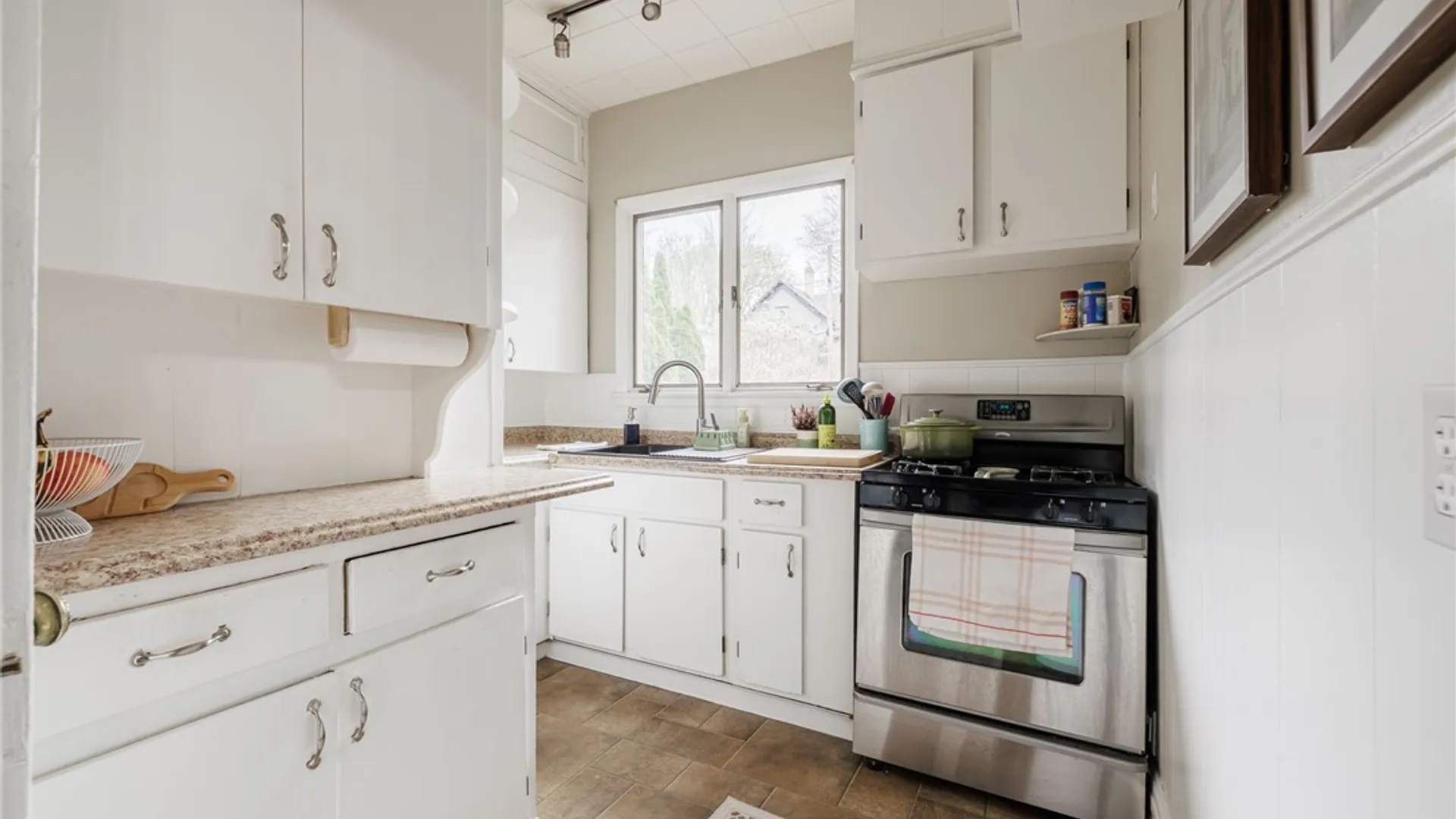 Property at 326 Barrington Street, Rochester, NY 14607 7