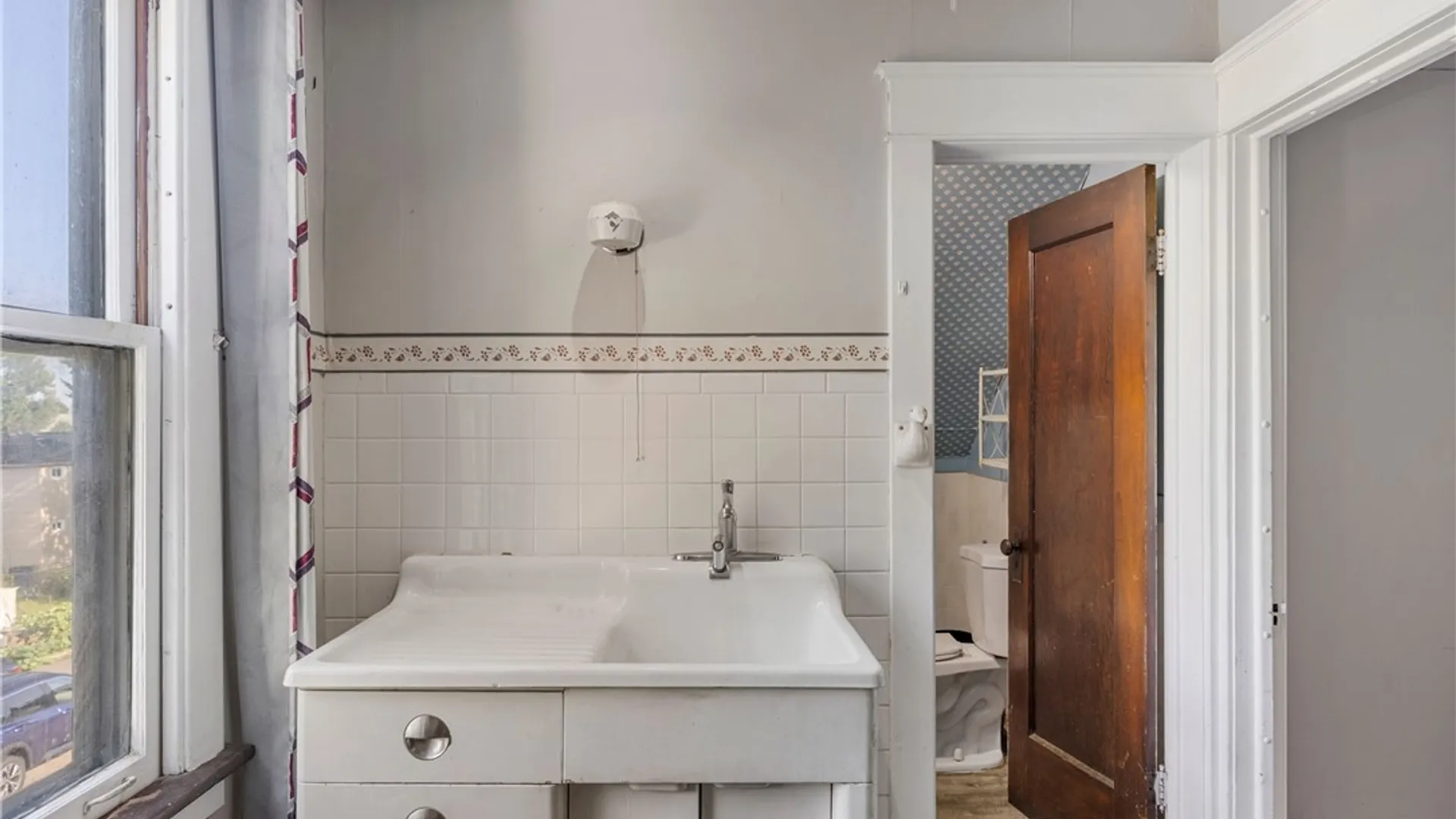 Property at 3938 Bailey Avenue, Amherst, NY 14226 8