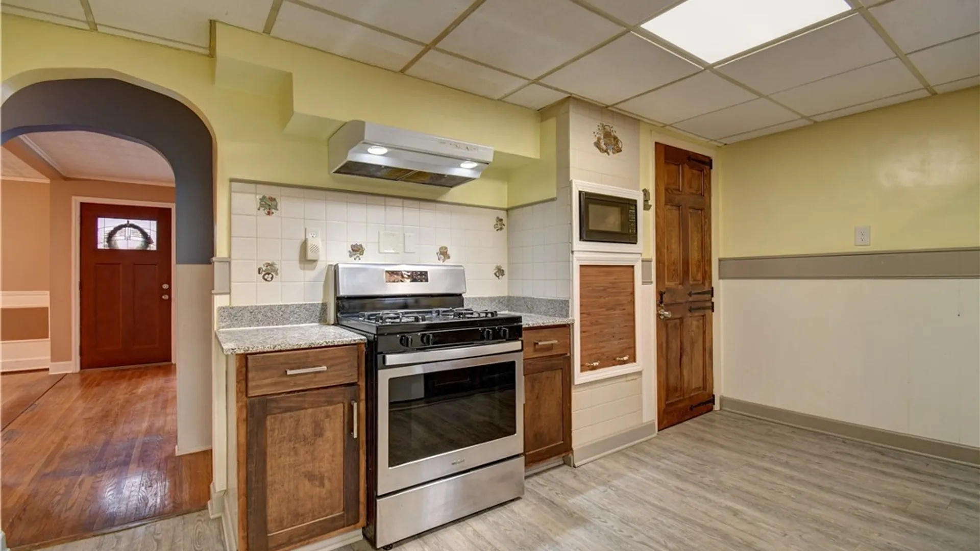 Property at 44 Century Drive, West Seneca, NY 14224 11