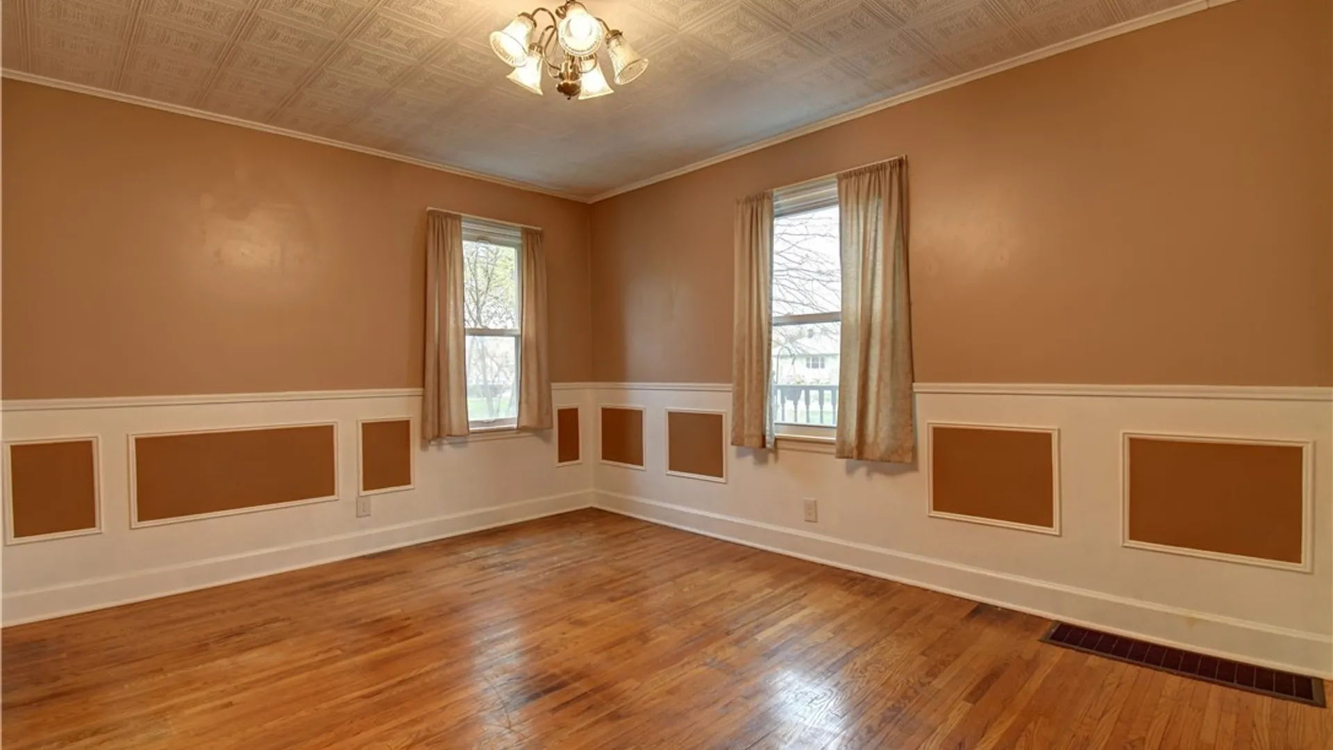 Property at 44 Century Drive, West Seneca, NY 14224 9