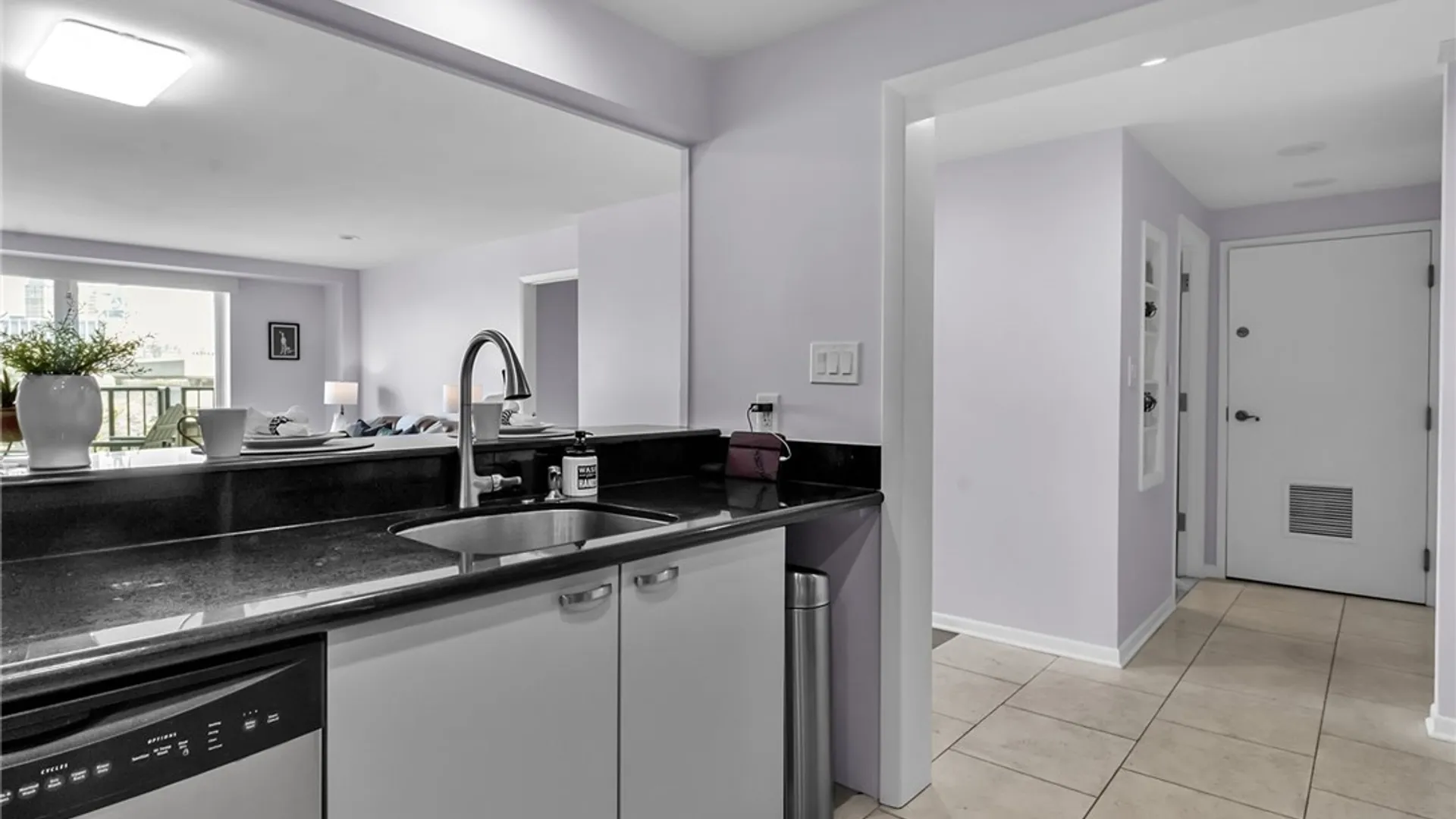 Property at 40 Waterfront Circle, Buffalo, NY 14202 6